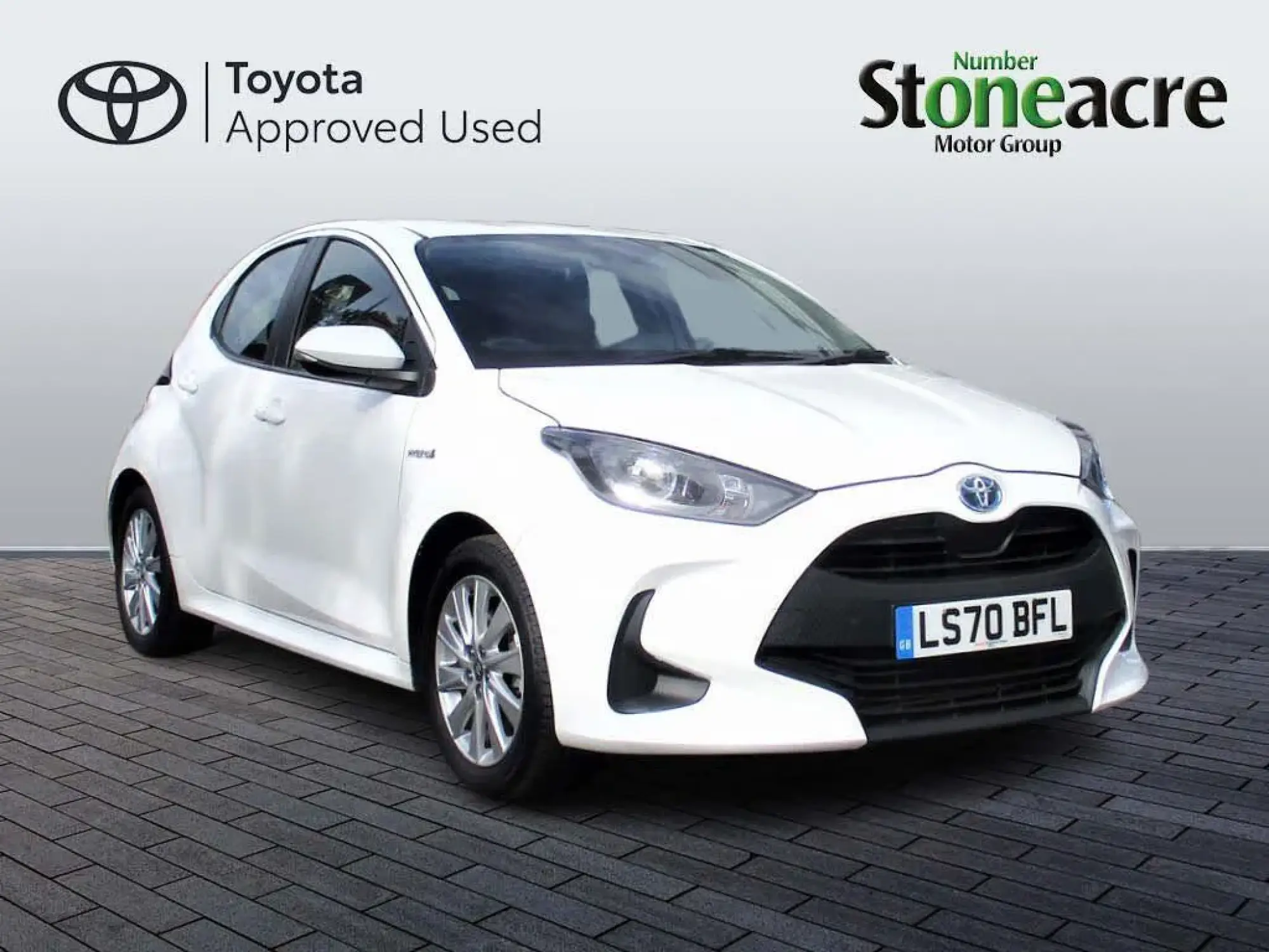 Toyota Yaris 1.5 Hybrid Icon 5dr CVT LS70BFL Image 1