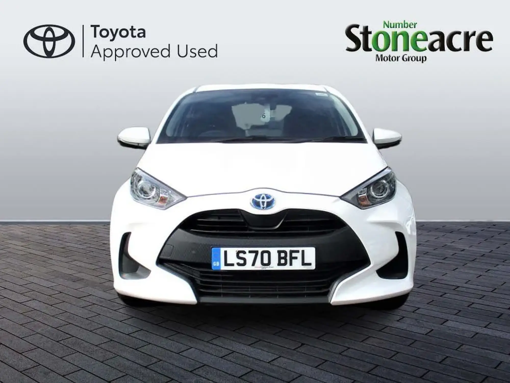 Toyota Yaris Image 8