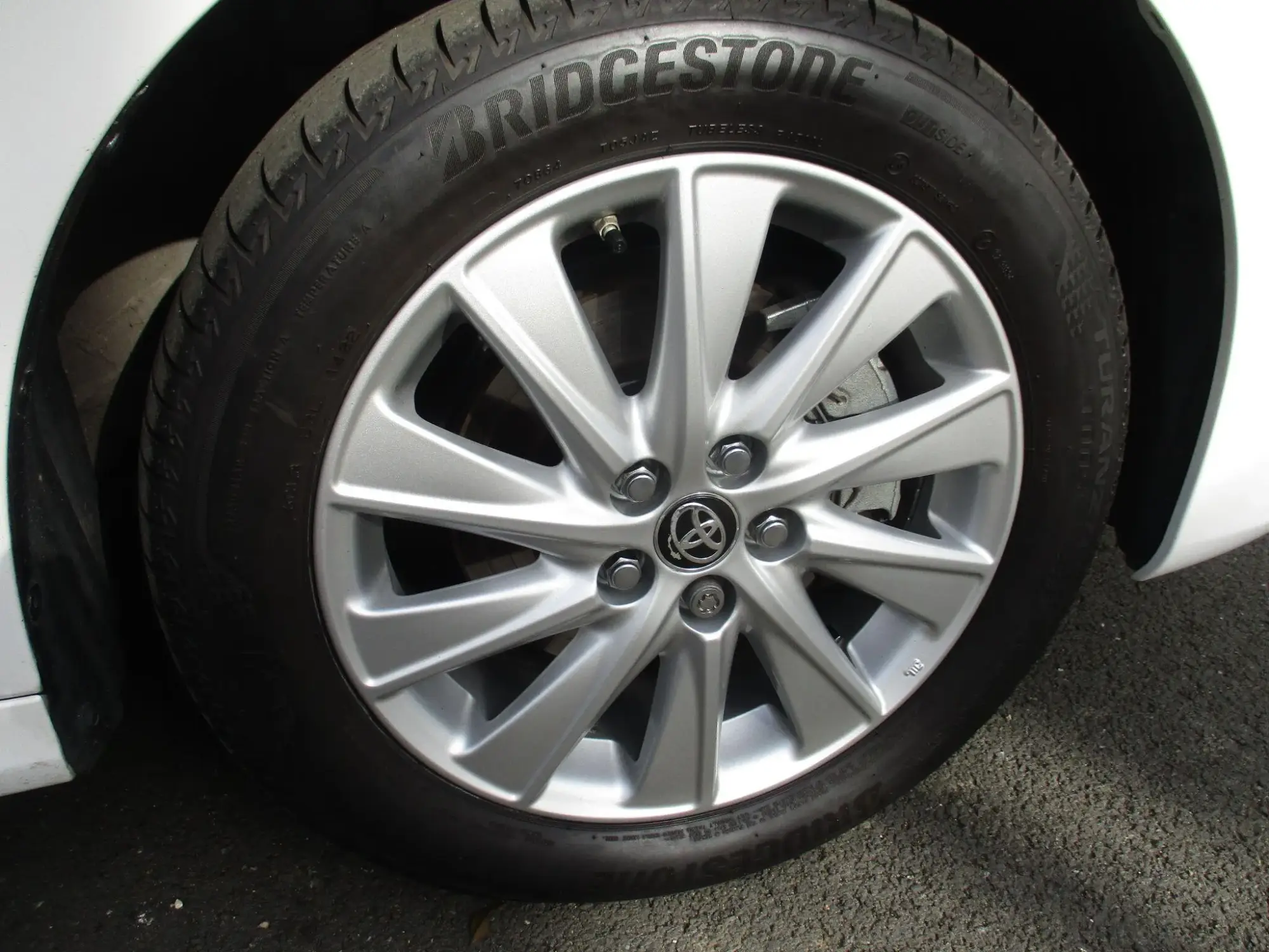 Toyota Yaris Image 9