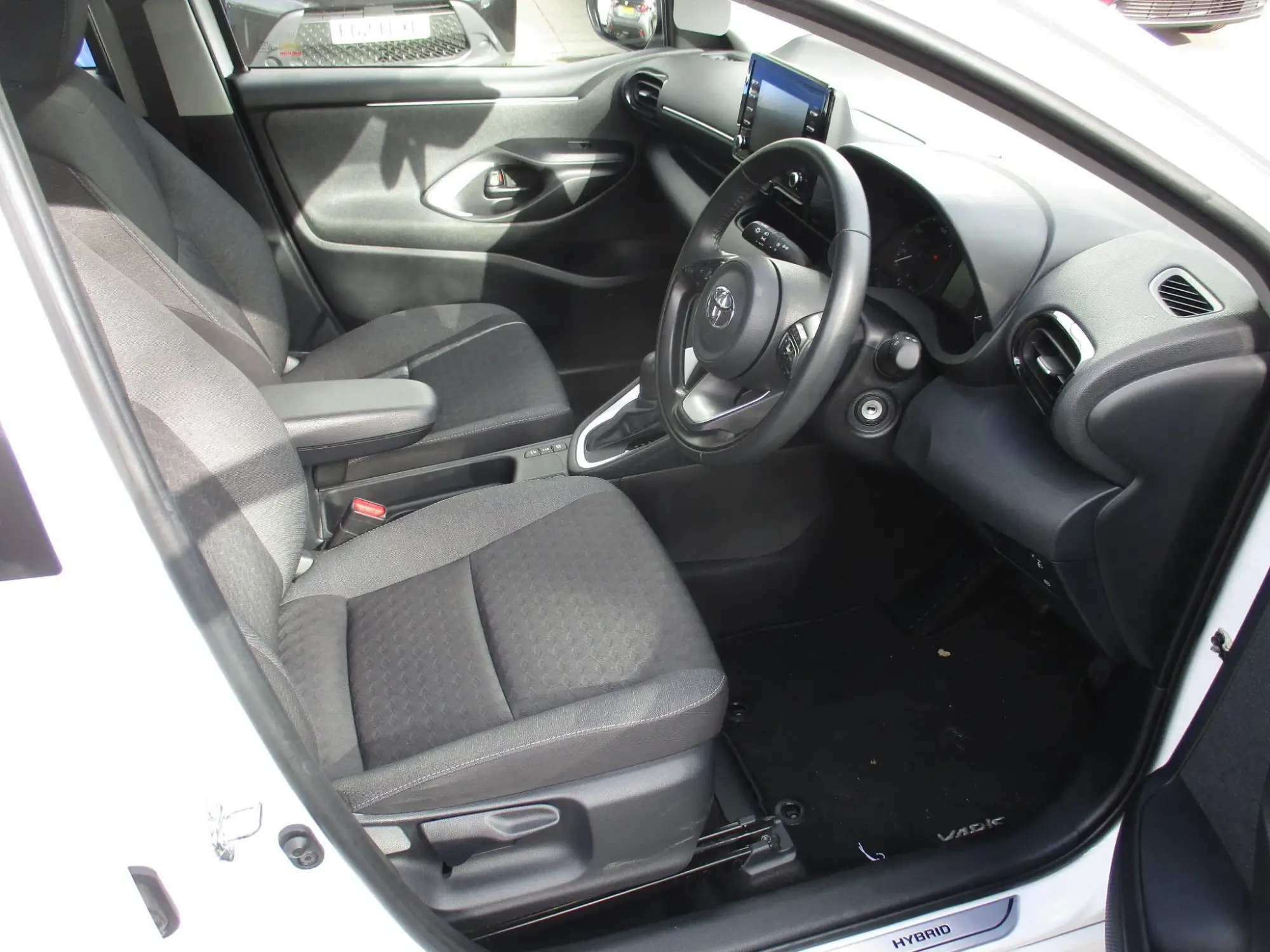 Toyota Yaris Image 11
