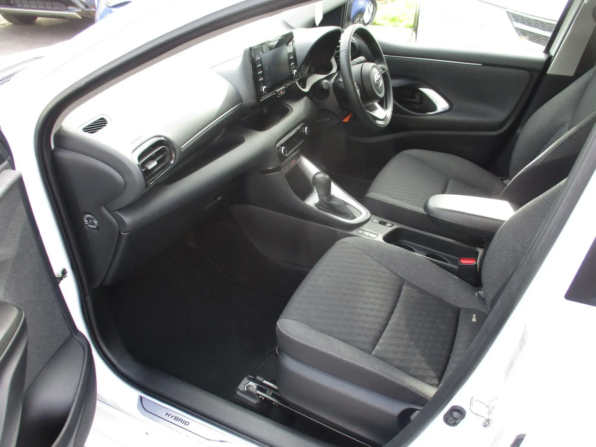 Toyota Yaris Image 14