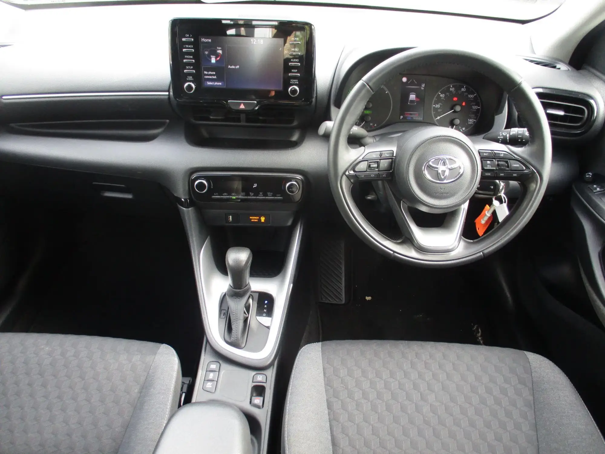 Toyota Yaris Image 15