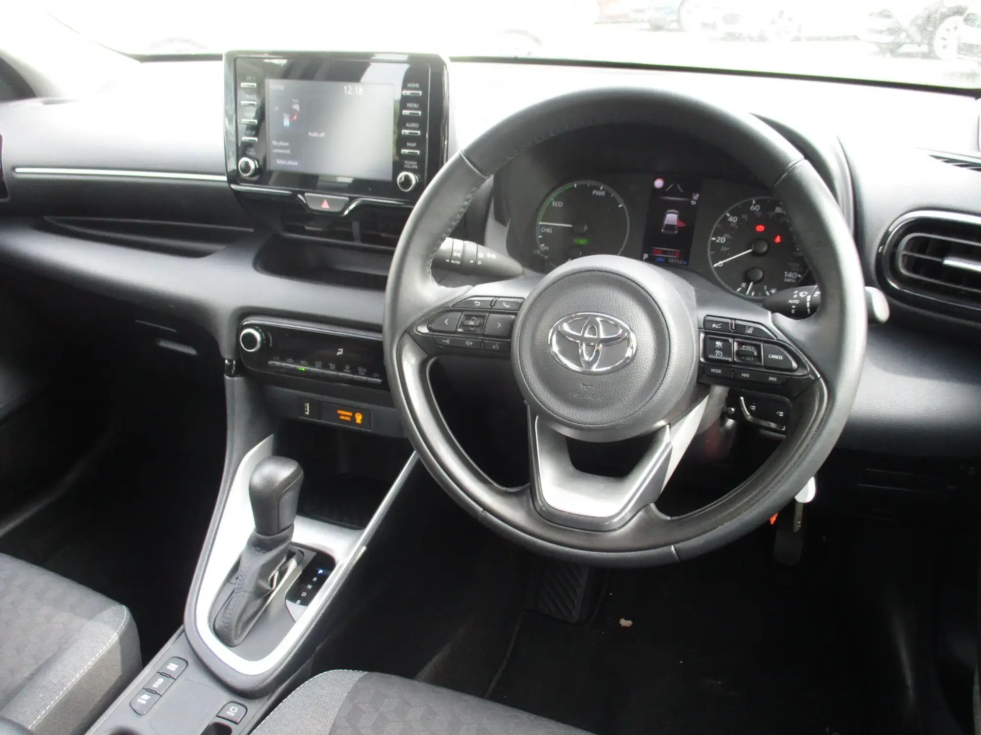 Toyota Yaris Image 16