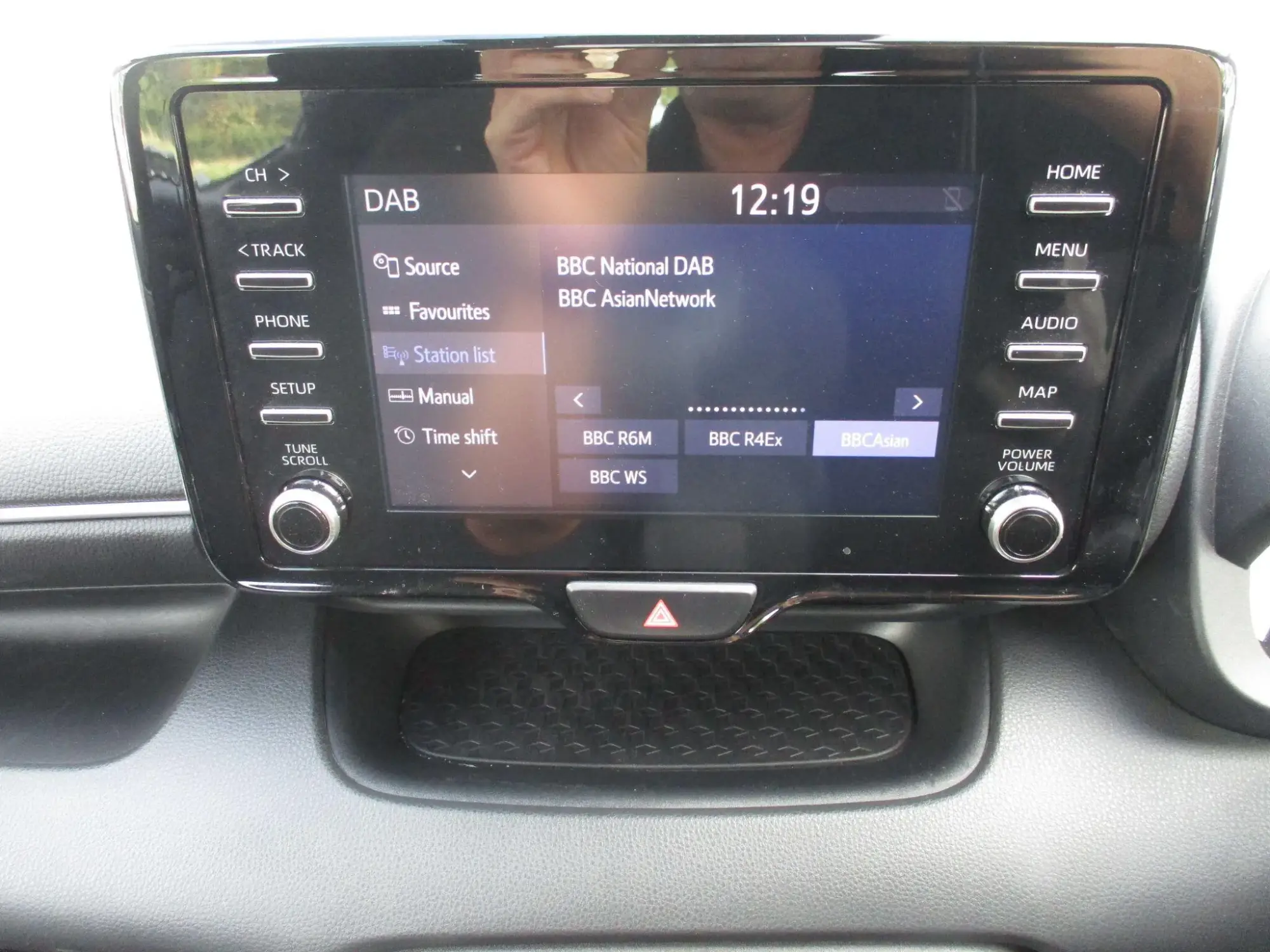 Toyota Yaris Image 18