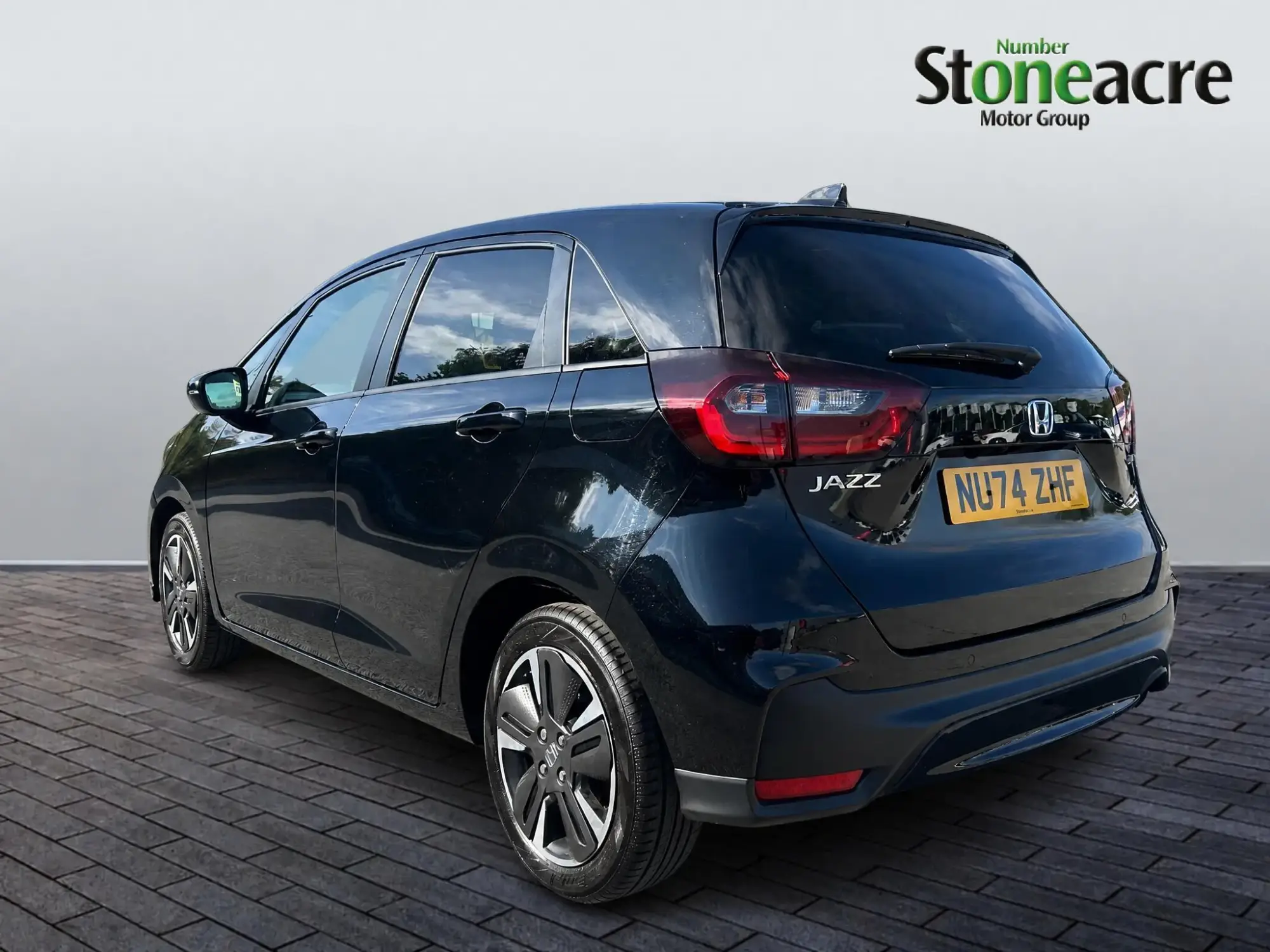 Honda Jazz Hybrid Image 5 Honda Jazz Hybrid Image 5