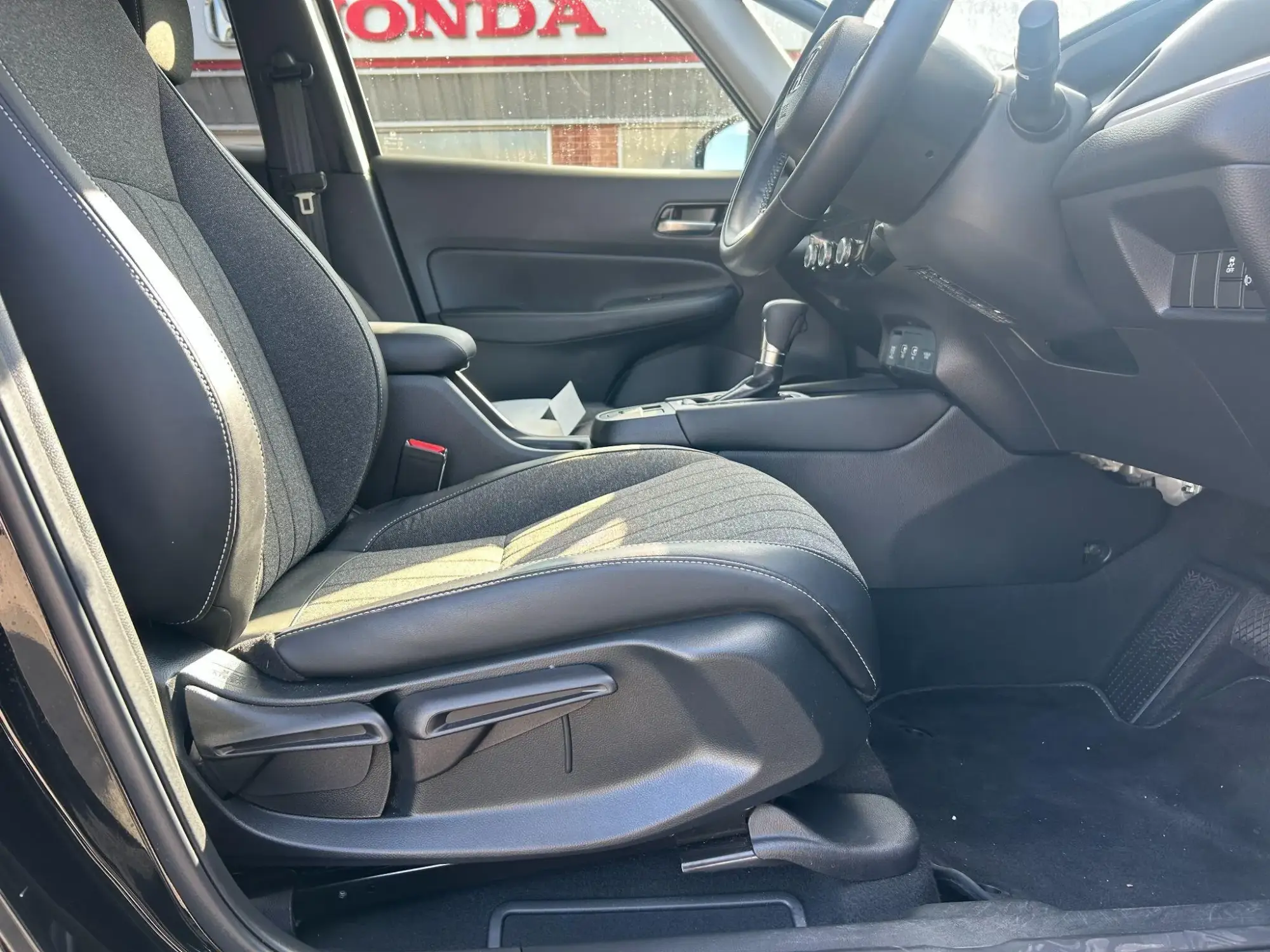 Honda Jazz Hybrid Image 9 Honda Jazz Hybrid Image 9