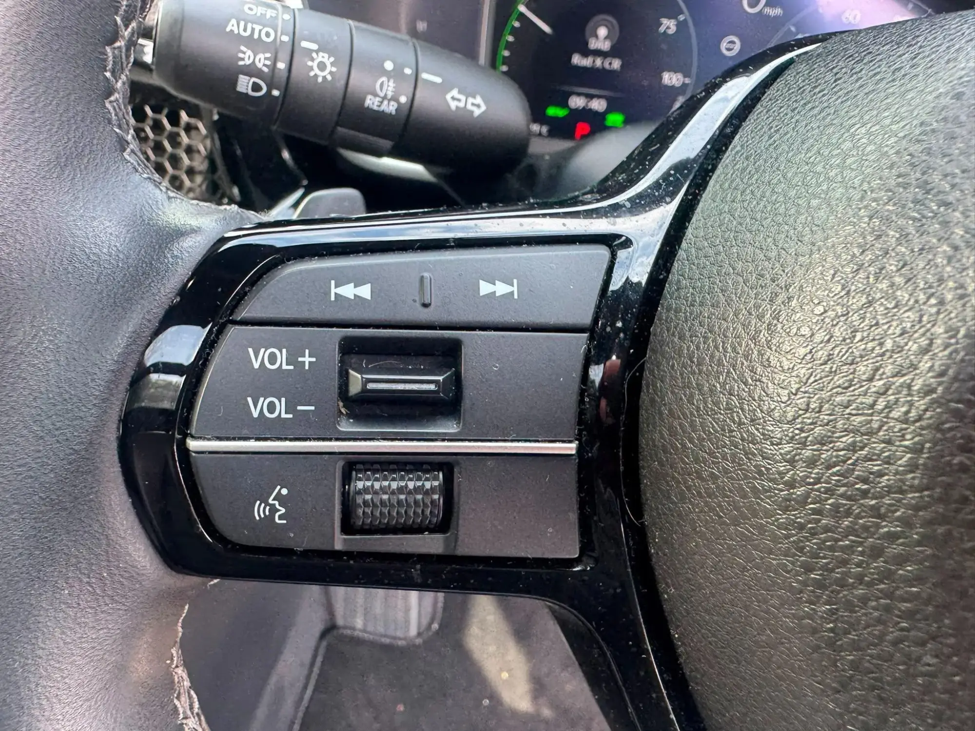 Honda CR-V Plug-in Hybrid Image 15 Honda CR-V Plug-in Hybrid Image 15