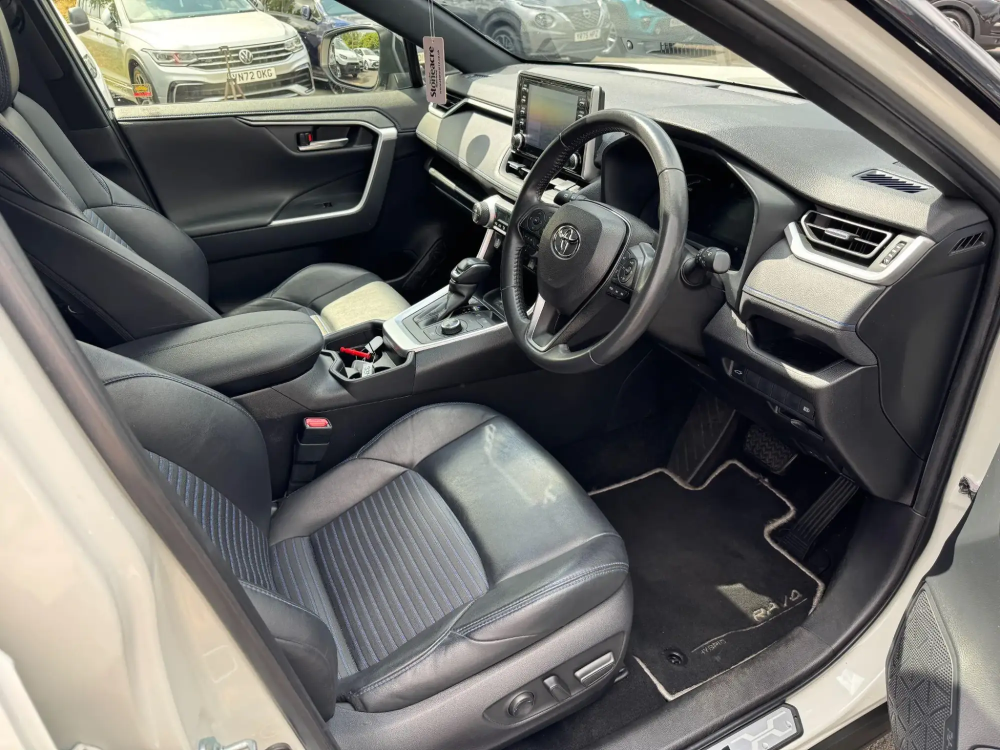 Toyota RAV4 Image 11 Toyota RAV4 Image 11