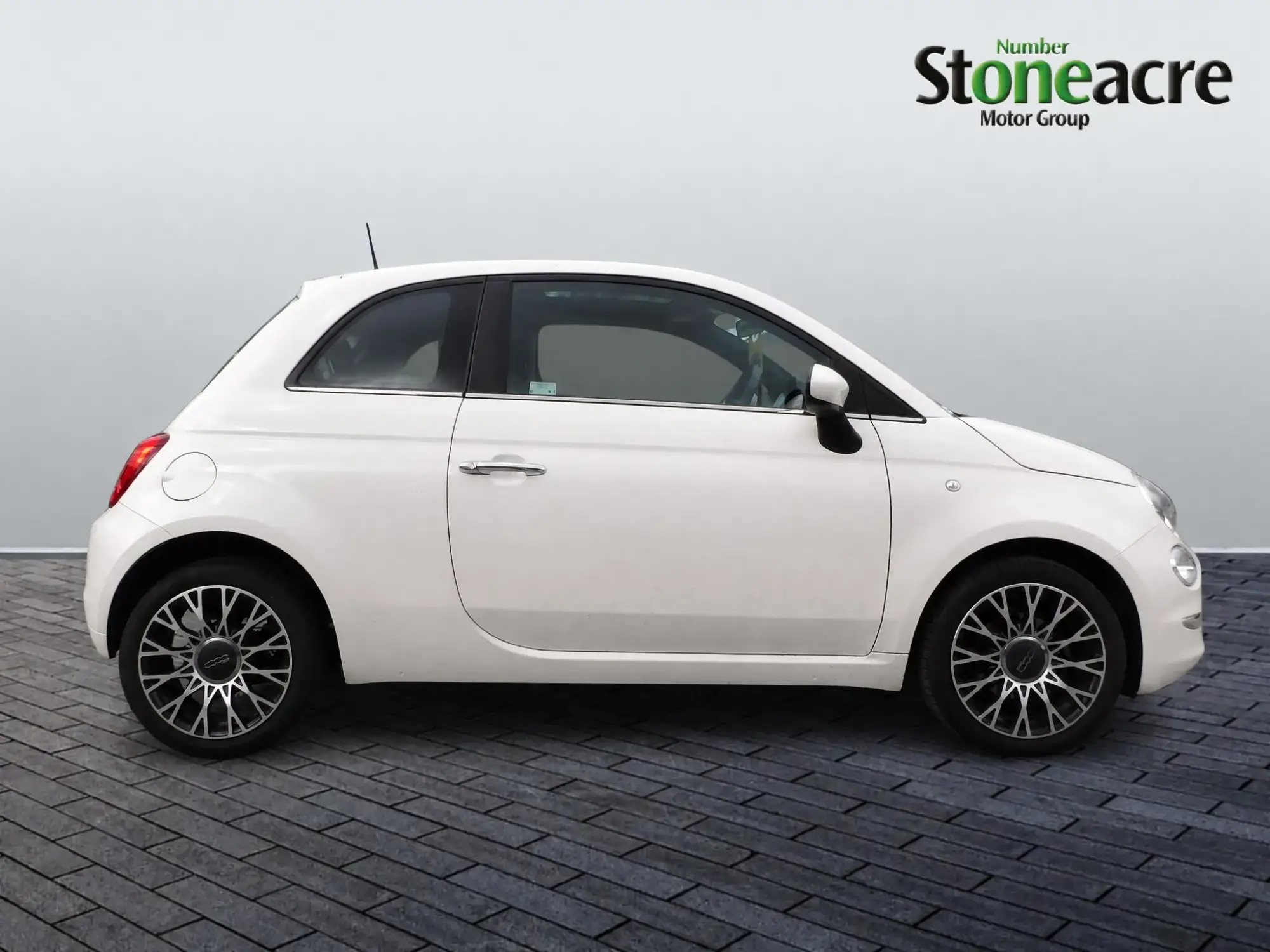 Fiat 500 1.0 MHEV Top Euro 6 (s/s) 3dr DA24KMZ Image 2