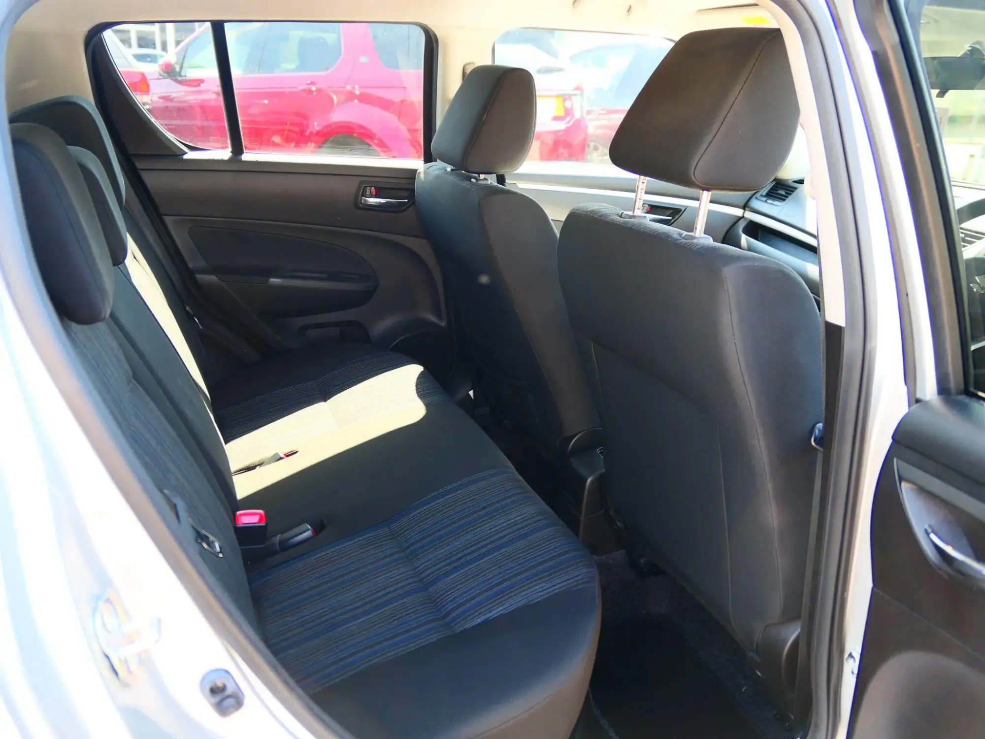 Suzuki Swift Image 10 Suzuki Swift Image 10