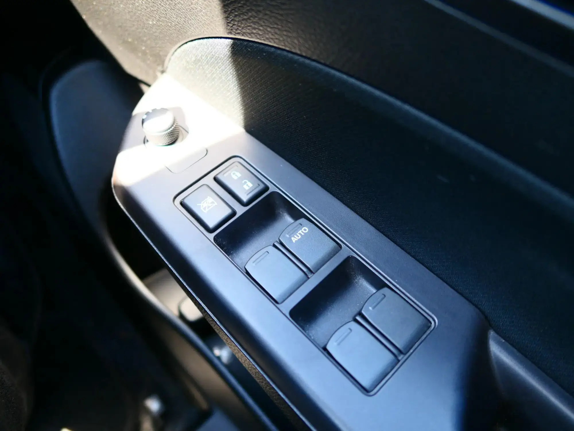 Suzuki Swift Image 16 Suzuki Swift Image 16