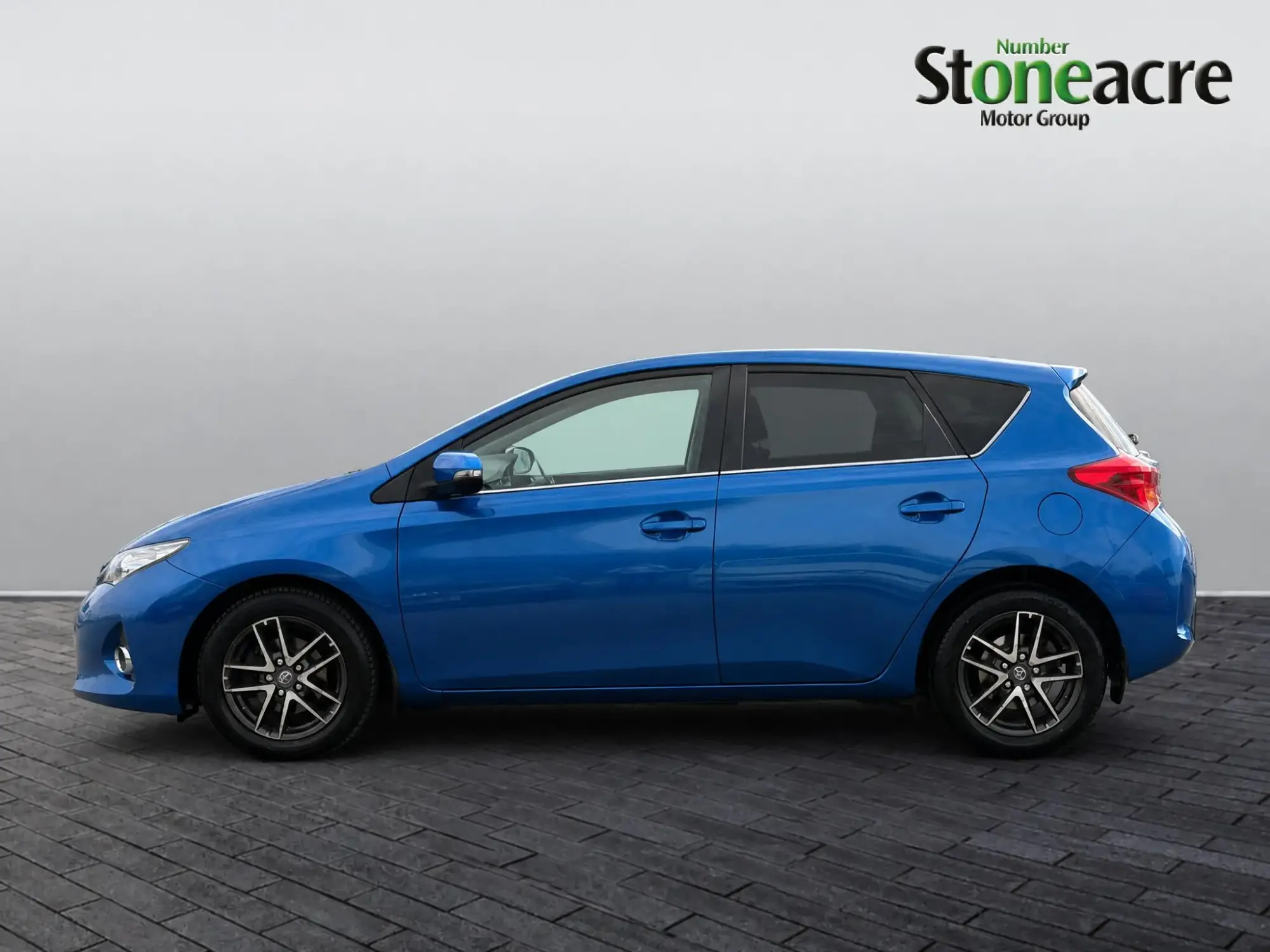 Toyota Auris Image 5