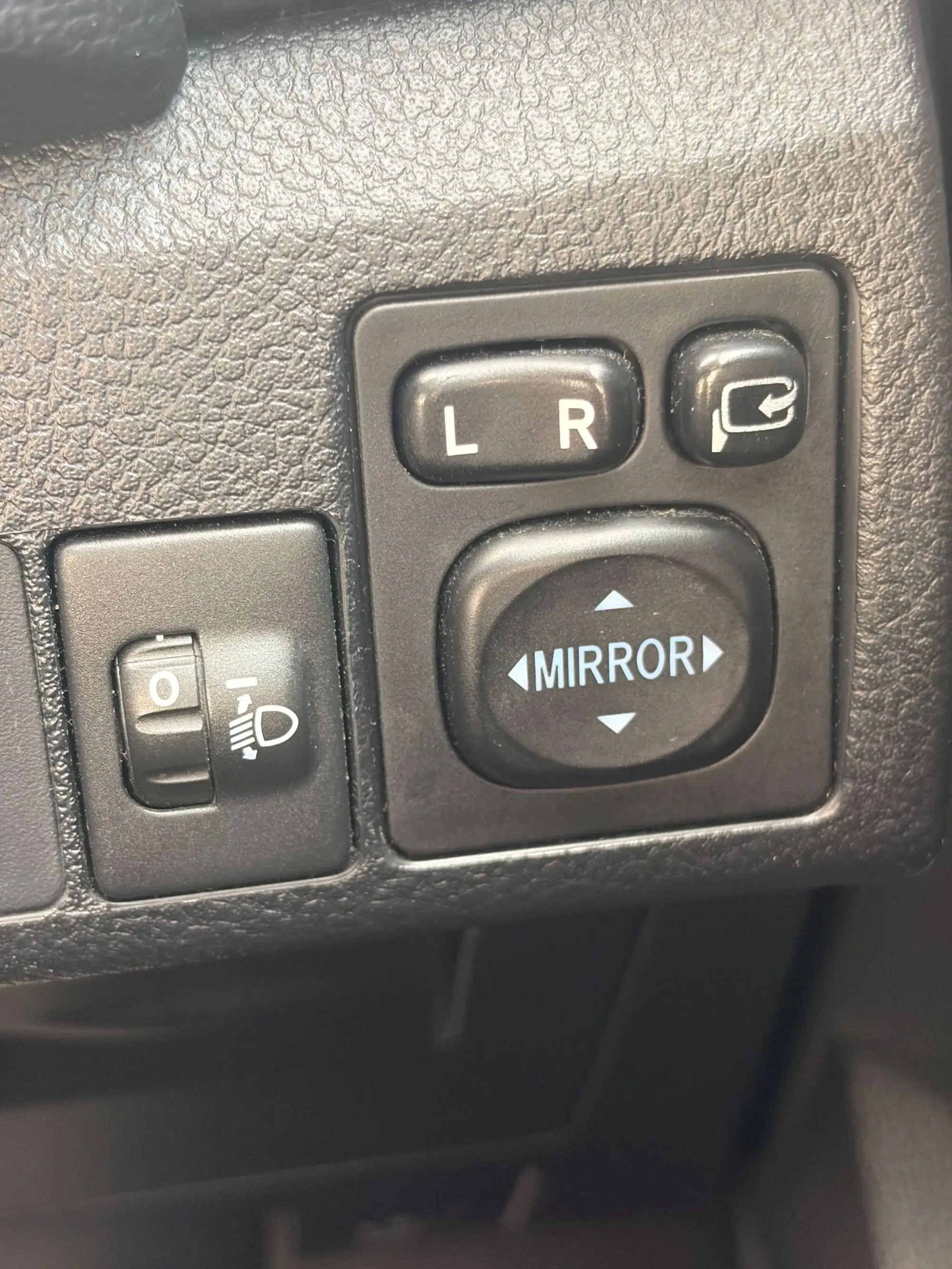 Toyota Auris Image 15