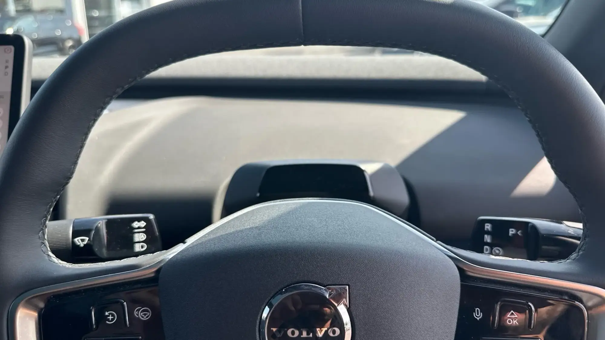 Volvo EX30 Image 11