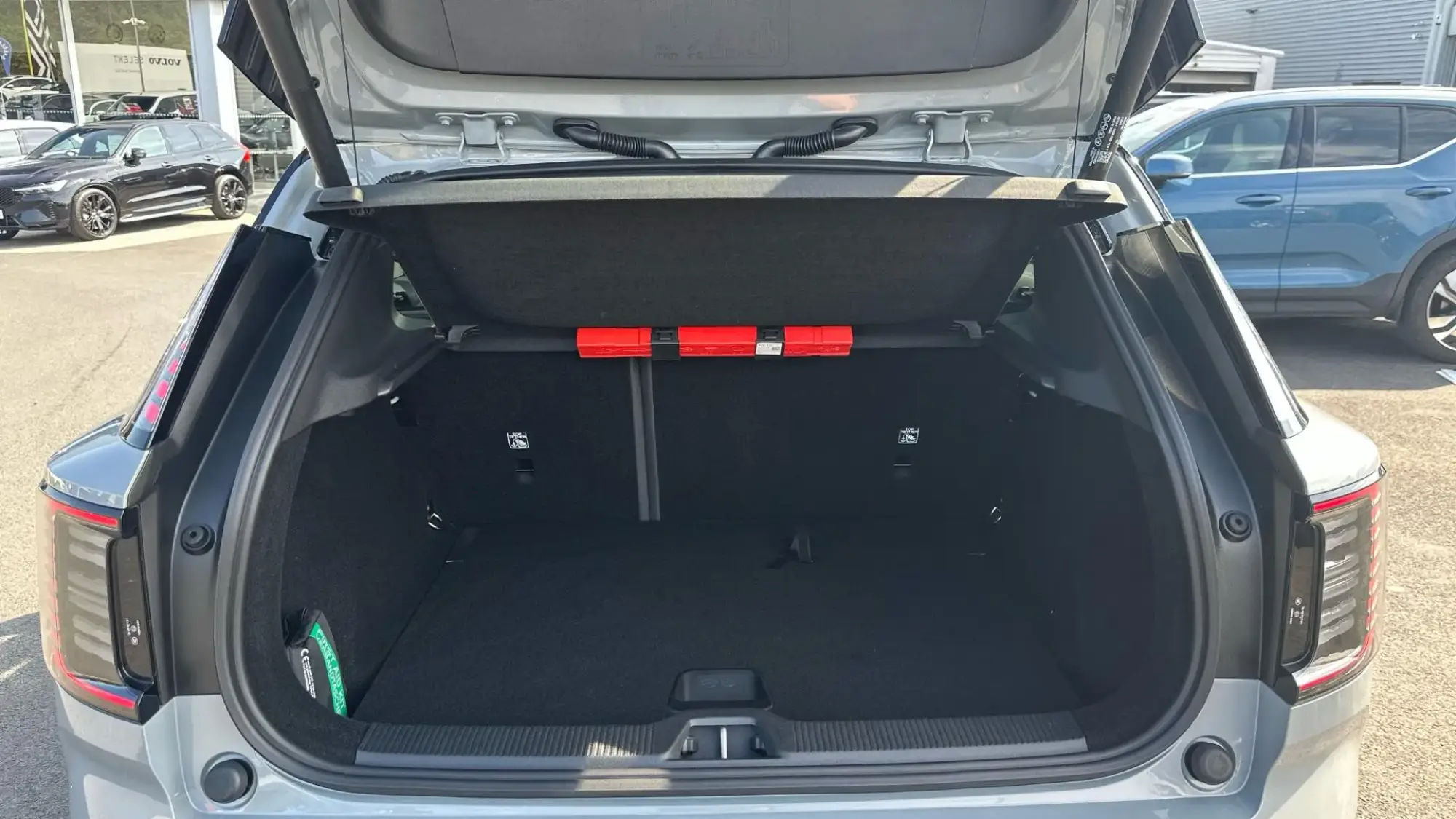 Volvo EX30 Image 13