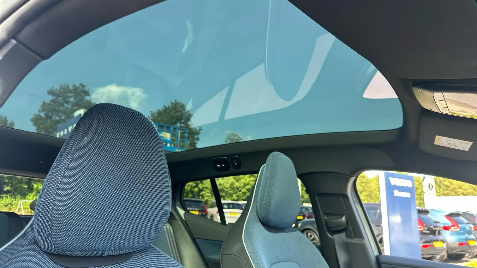 Volvo EX30 Image 30