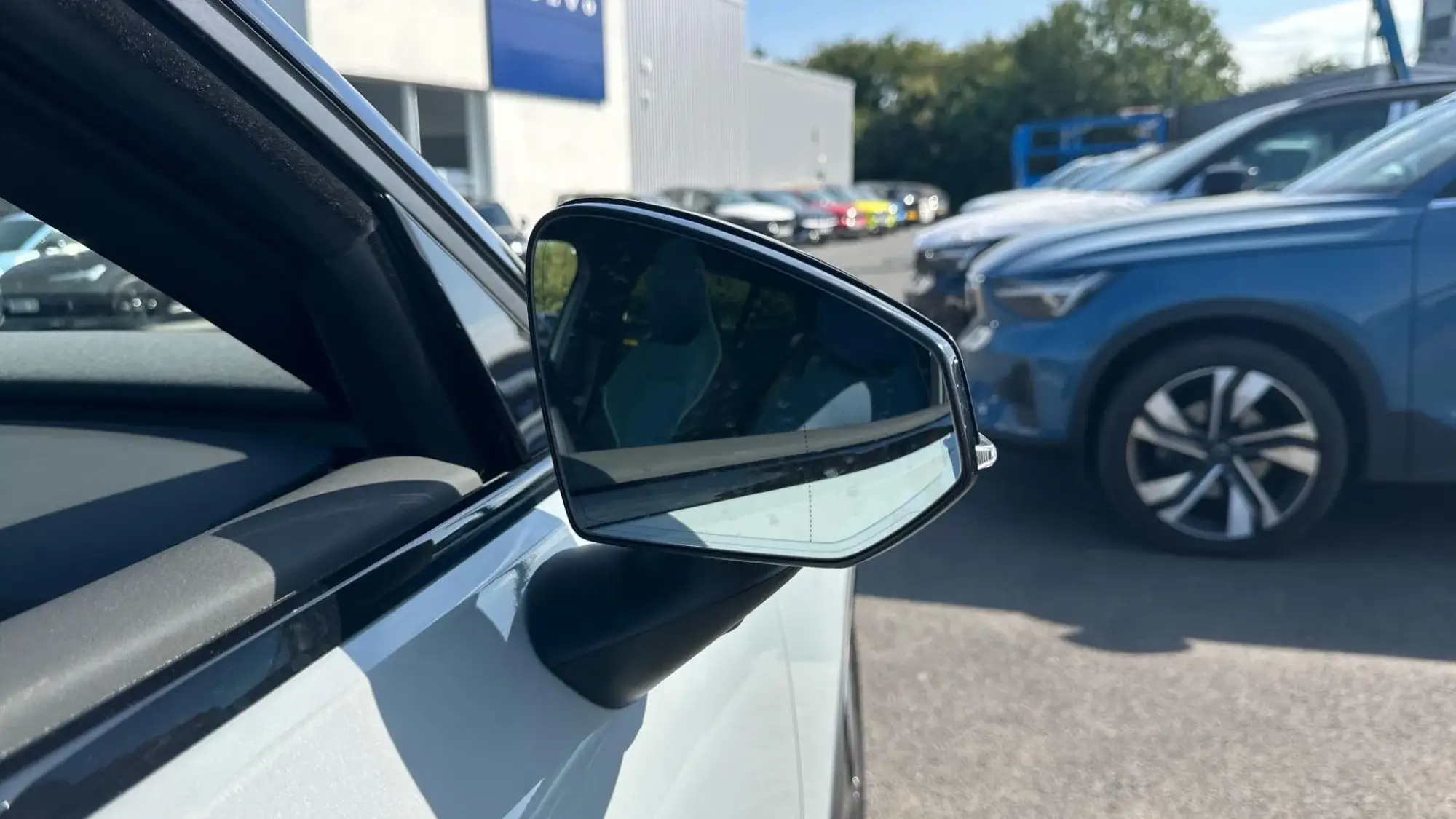 Volvo EX30 Image 31