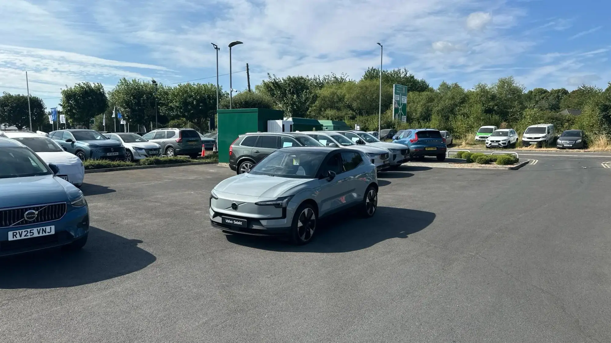 Volvo EX30 Image 36