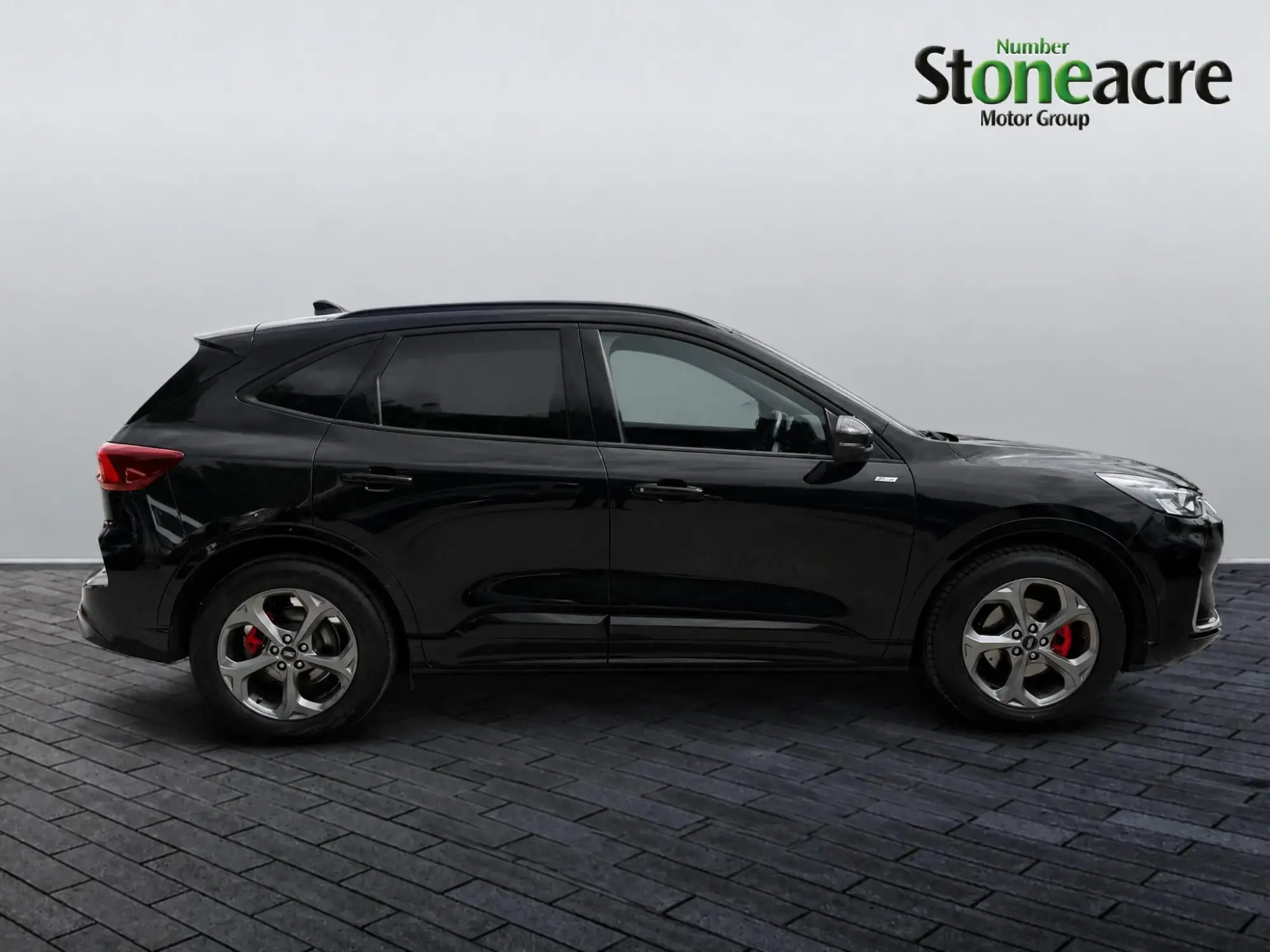 Ford Kuga Hybrid 2.5h EcoBoost Duratec ST-Line CVT Euro 6 (s/s) 5dr DN74WUD Image 2
