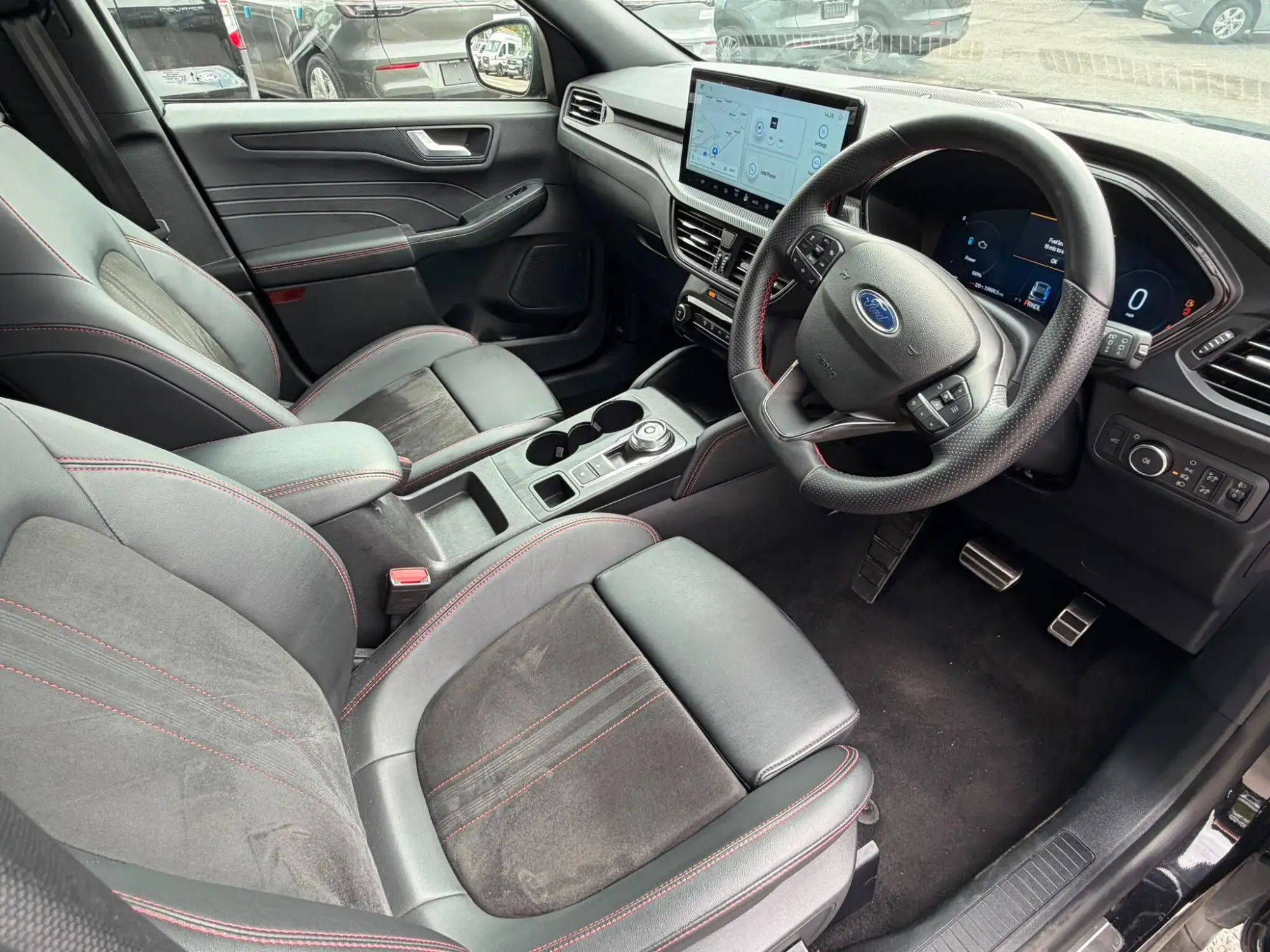 Ford Kuga Hybrid Image 10