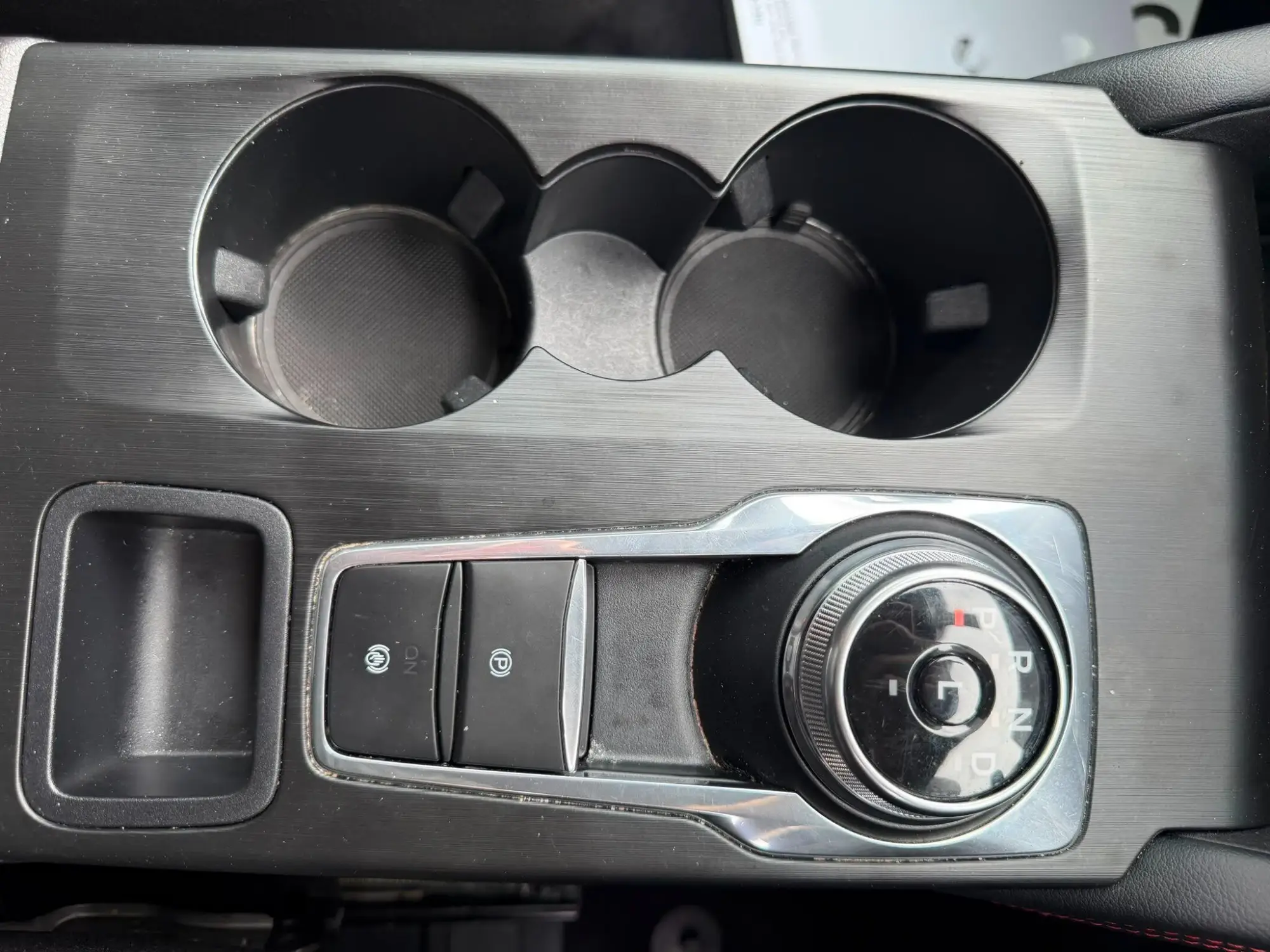 Ford Kuga Hybrid Image 16