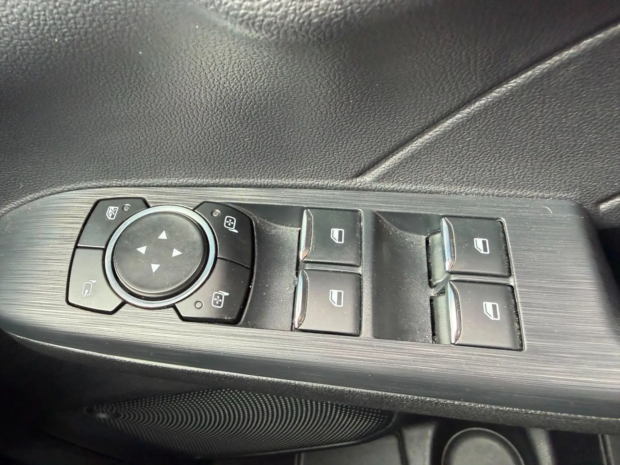 Ford Kuga Hybrid Image 26