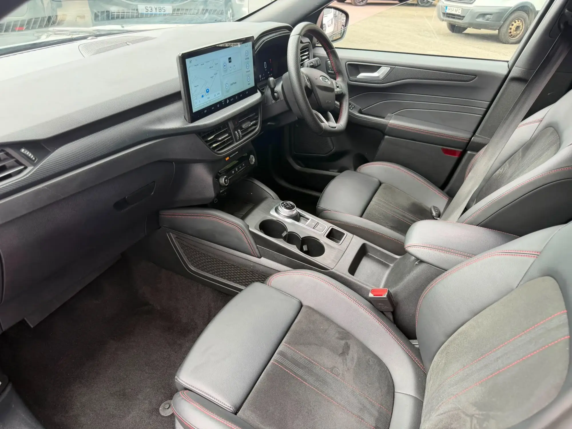 Ford Kuga Hybrid Image 37