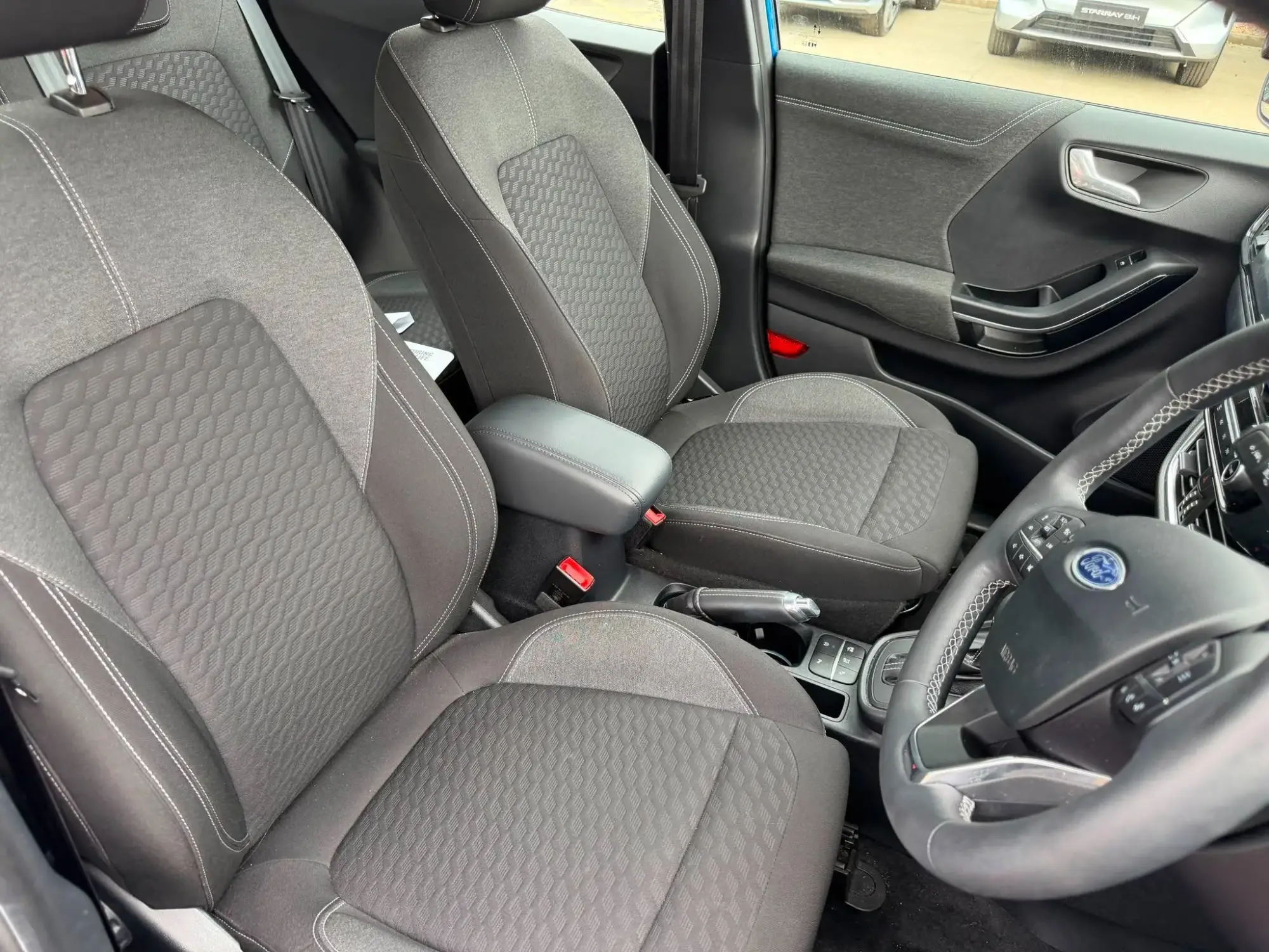 Ford Puma Image 14