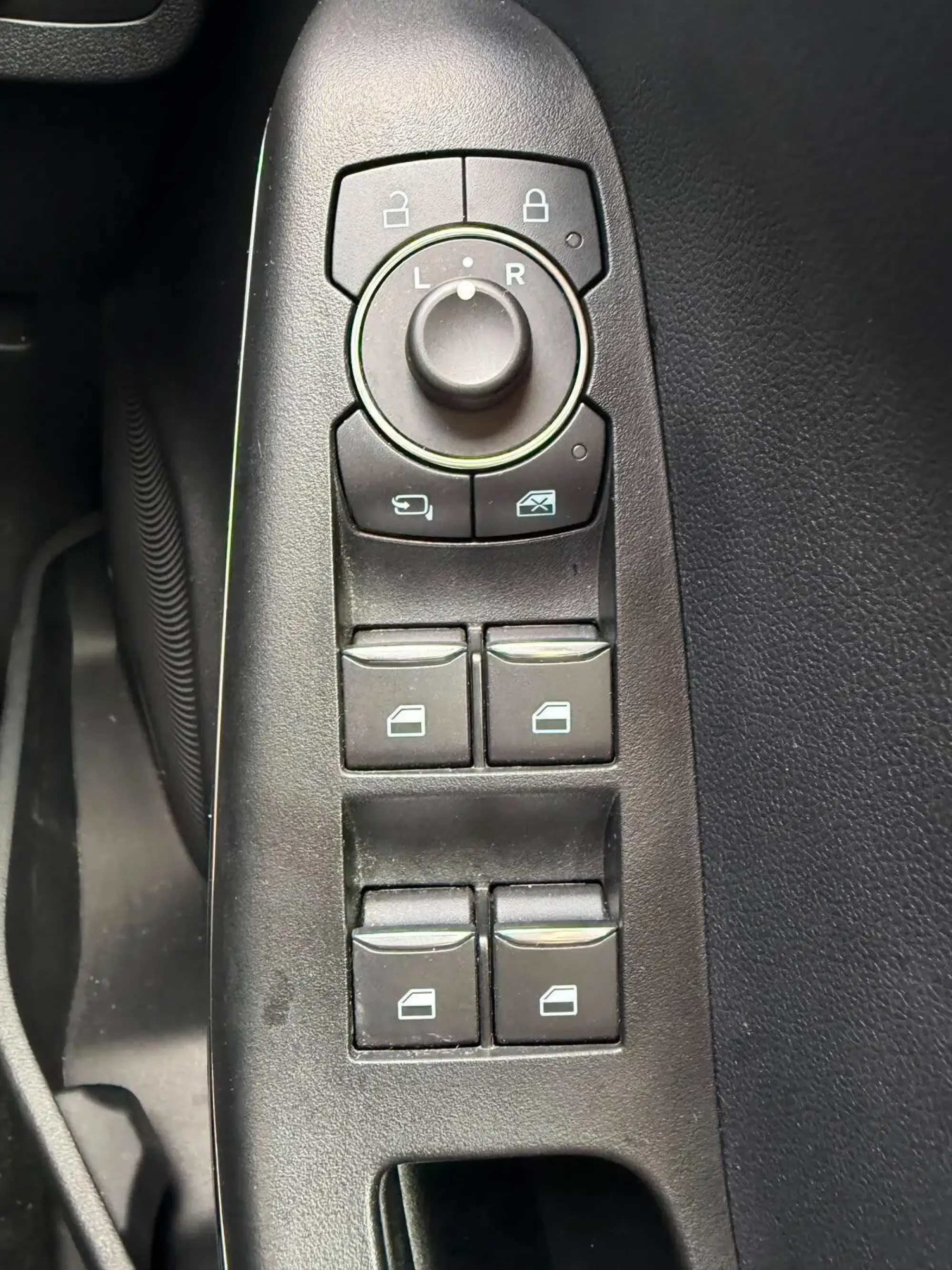 Ford Puma Image 16