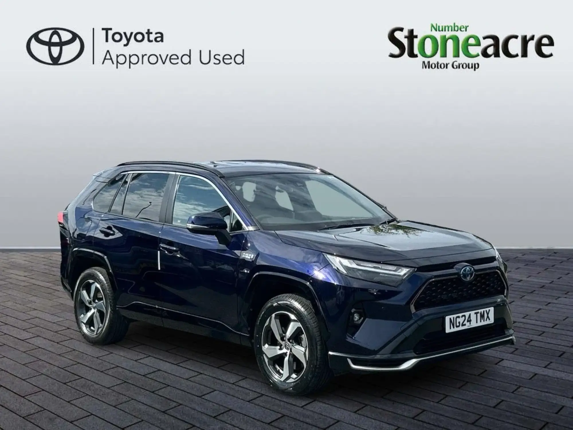 Toyota RAV4 Plug-in Hybrid Image 1