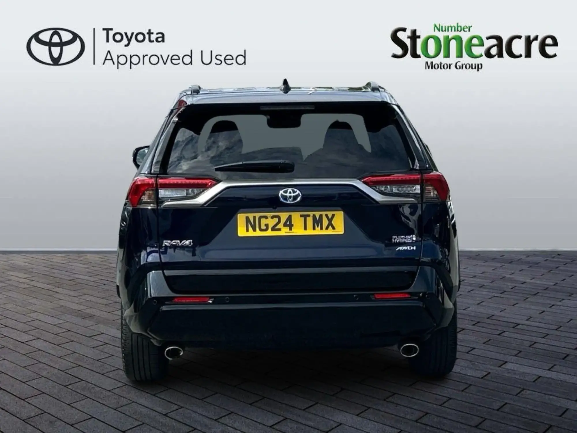 Toyota RAV4 Plug-in Hybrid Image 4