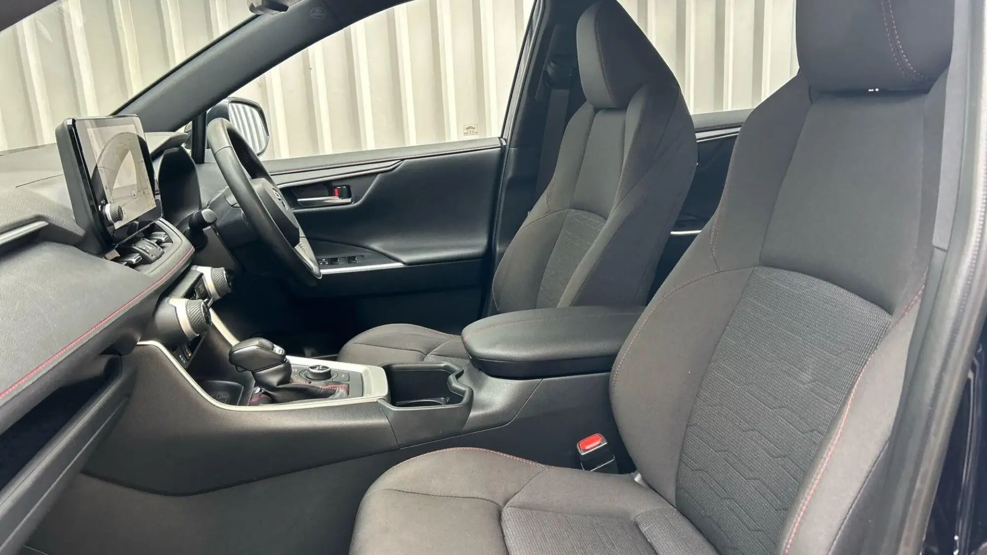 Toyota RAV4 Plug-in Hybrid Image 12