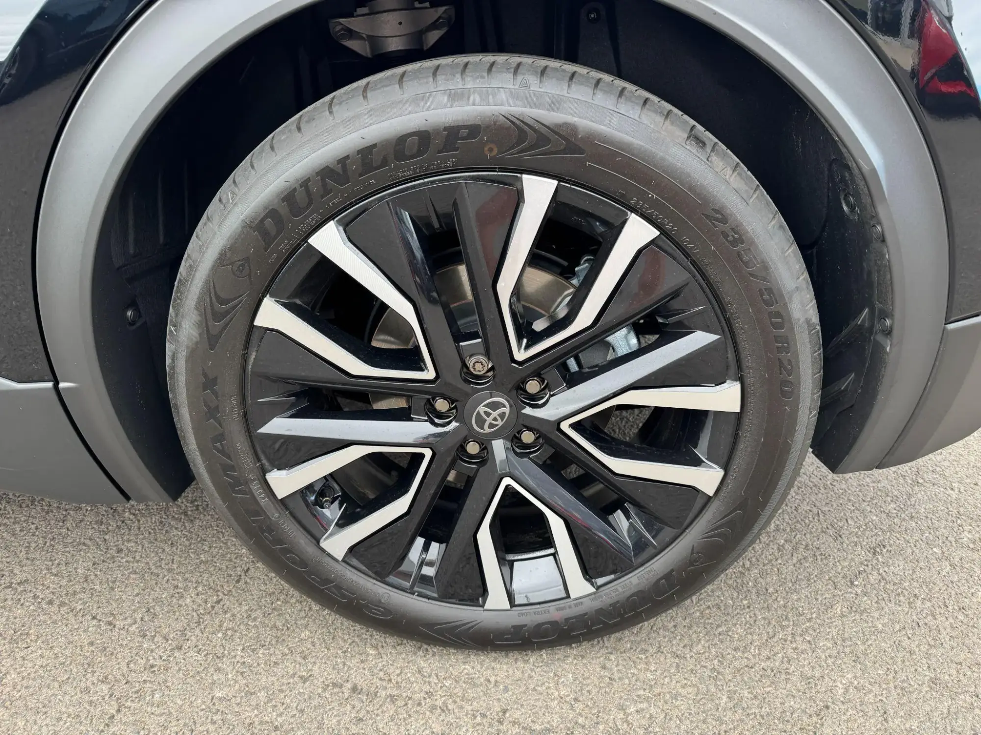 Toyota C-HR+ Image 9 Toyota C-HR+ Image 9