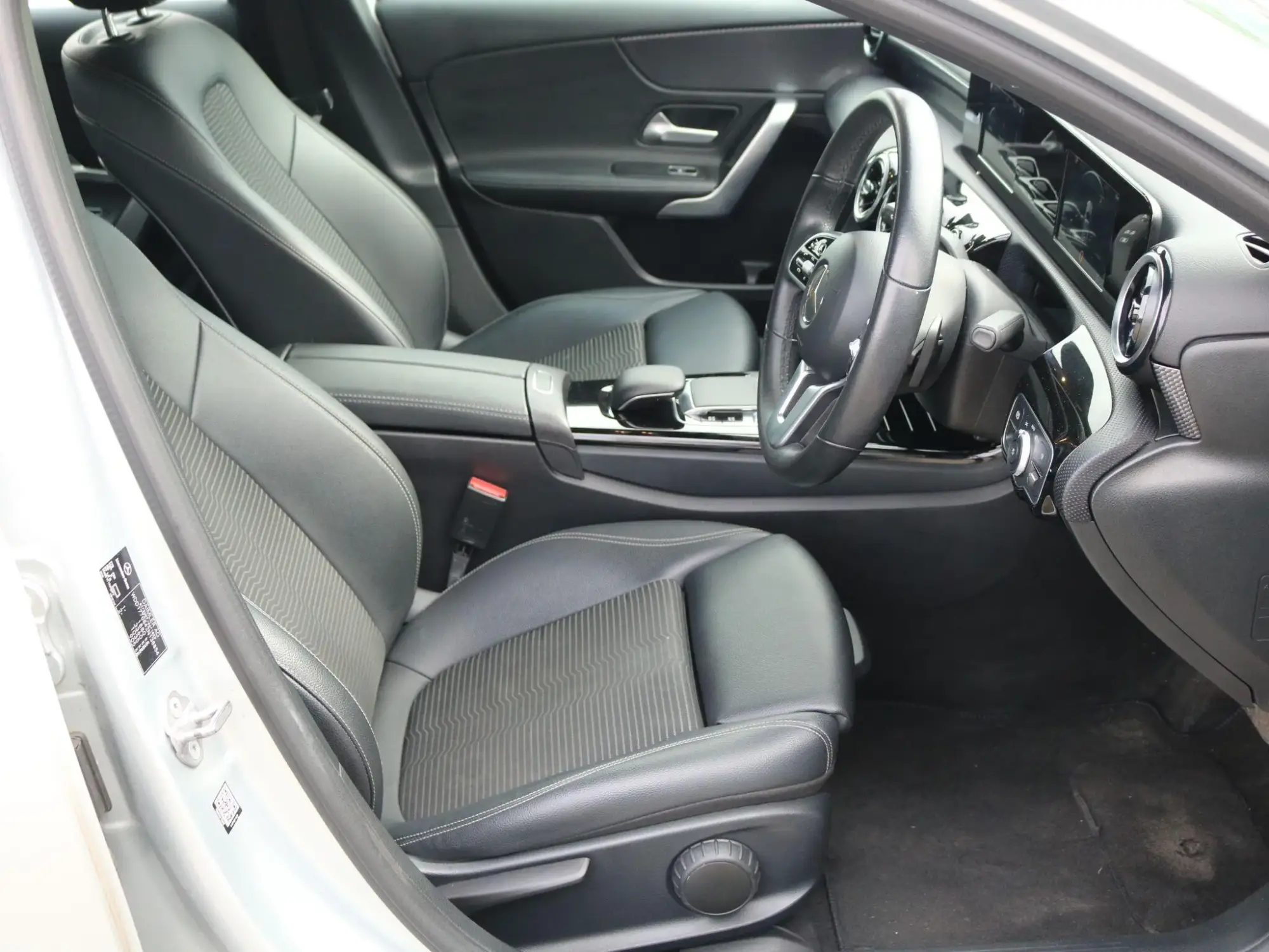 Mercedes-Benz A-Class Image 11 Mercedes-Benz A-Class Image 11