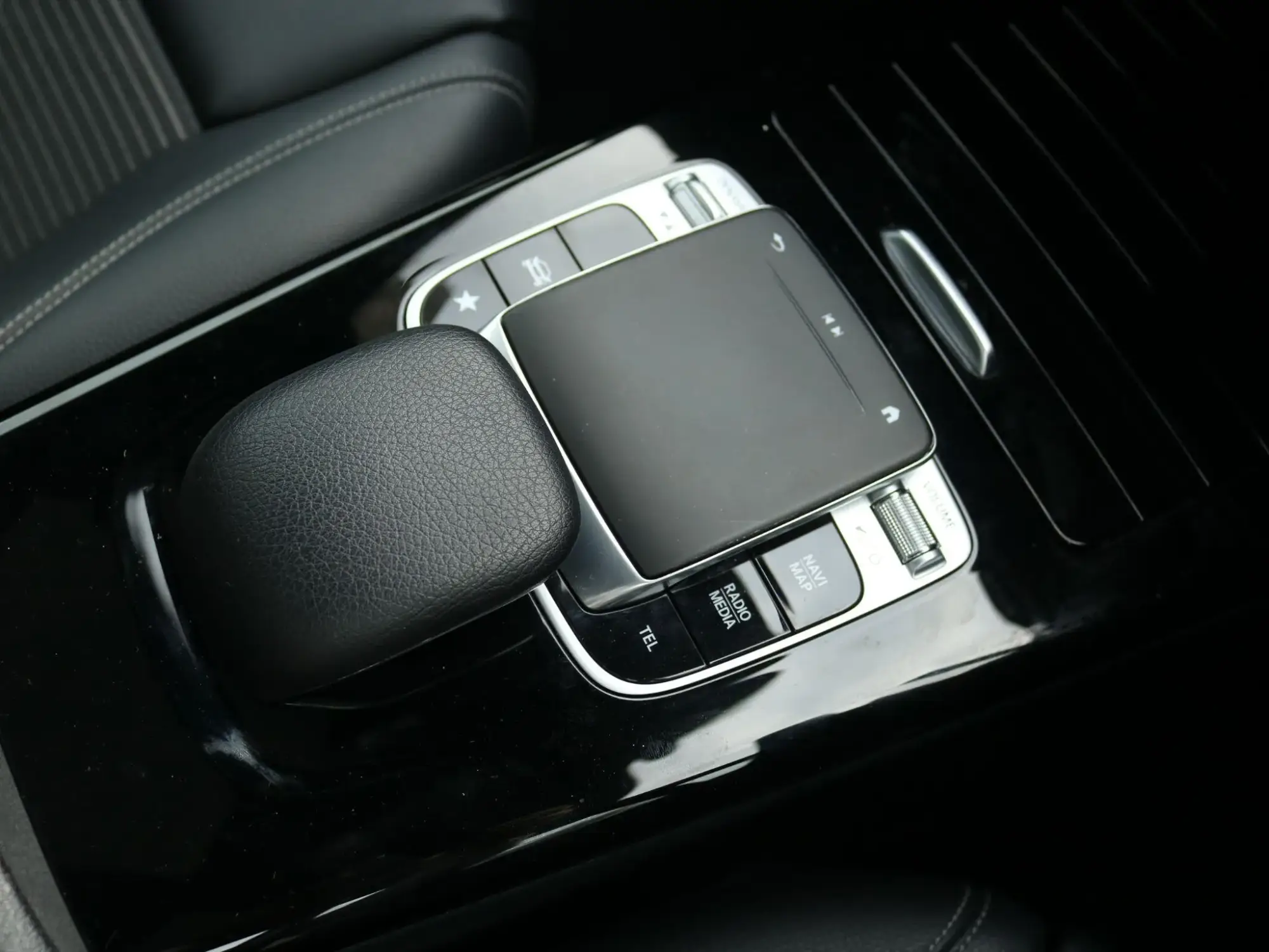 Mercedes-Benz A-Class Image 22 Mercedes-Benz A-Class Image 22
