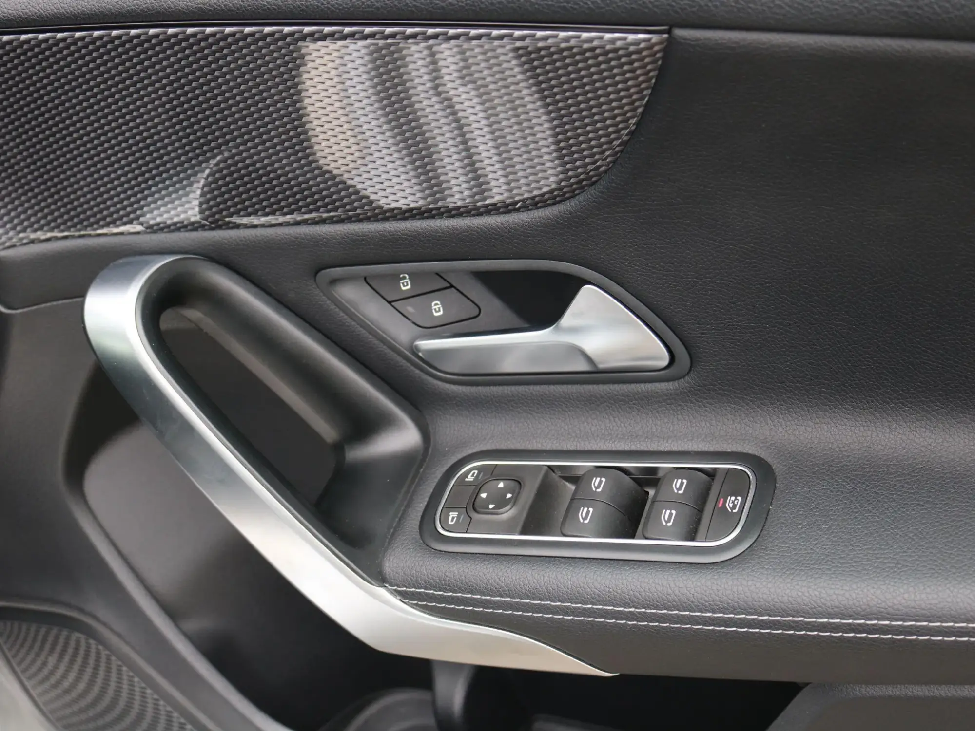 Mercedes-Benz A-Class Image 28 Mercedes-Benz A-Class Image 28
