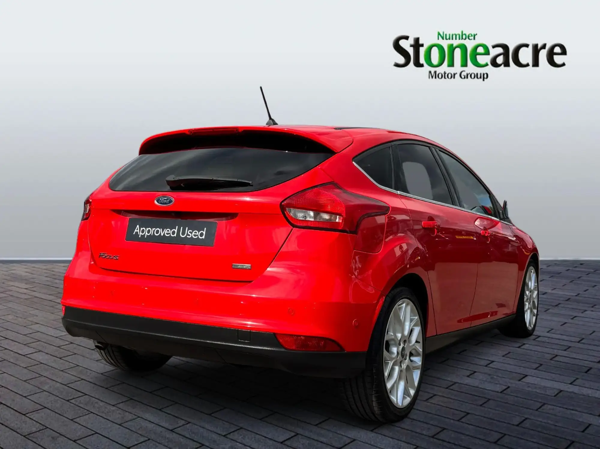 Ford Focus 1.0T EcoBoost Titanium X Euro 6 (s/s) 5dr NX67TKF Image 3