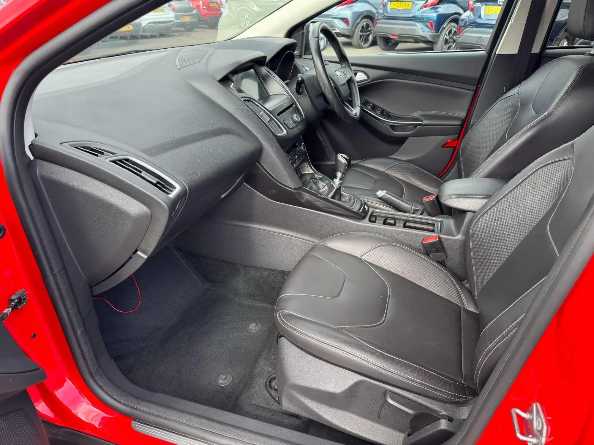 Ford Focus Image 14