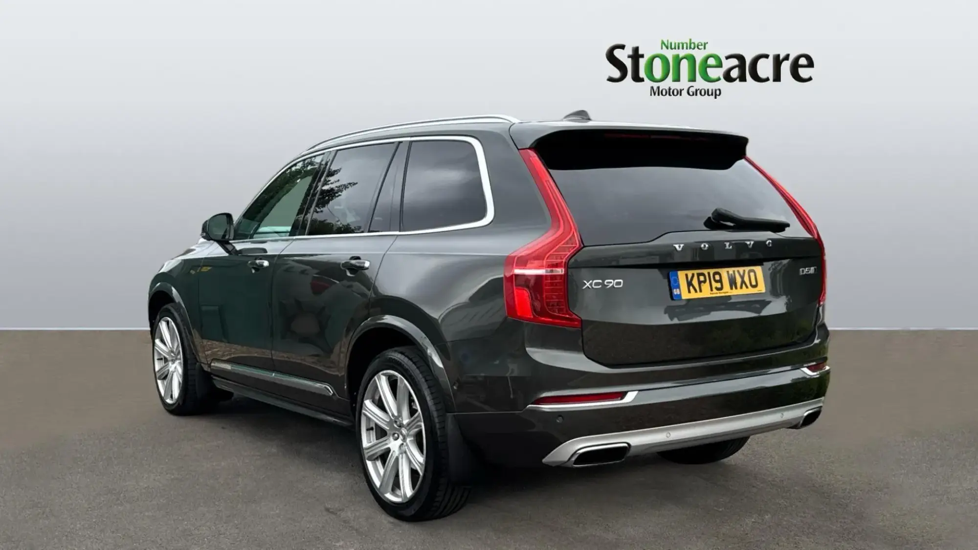 Volvo XC90 2.0 D5 PowerPulse Inscription Pro SUV 5dr Diesel Auto 4WD Euro 6 (s/s) (235 ps) KP19WXO Image 2