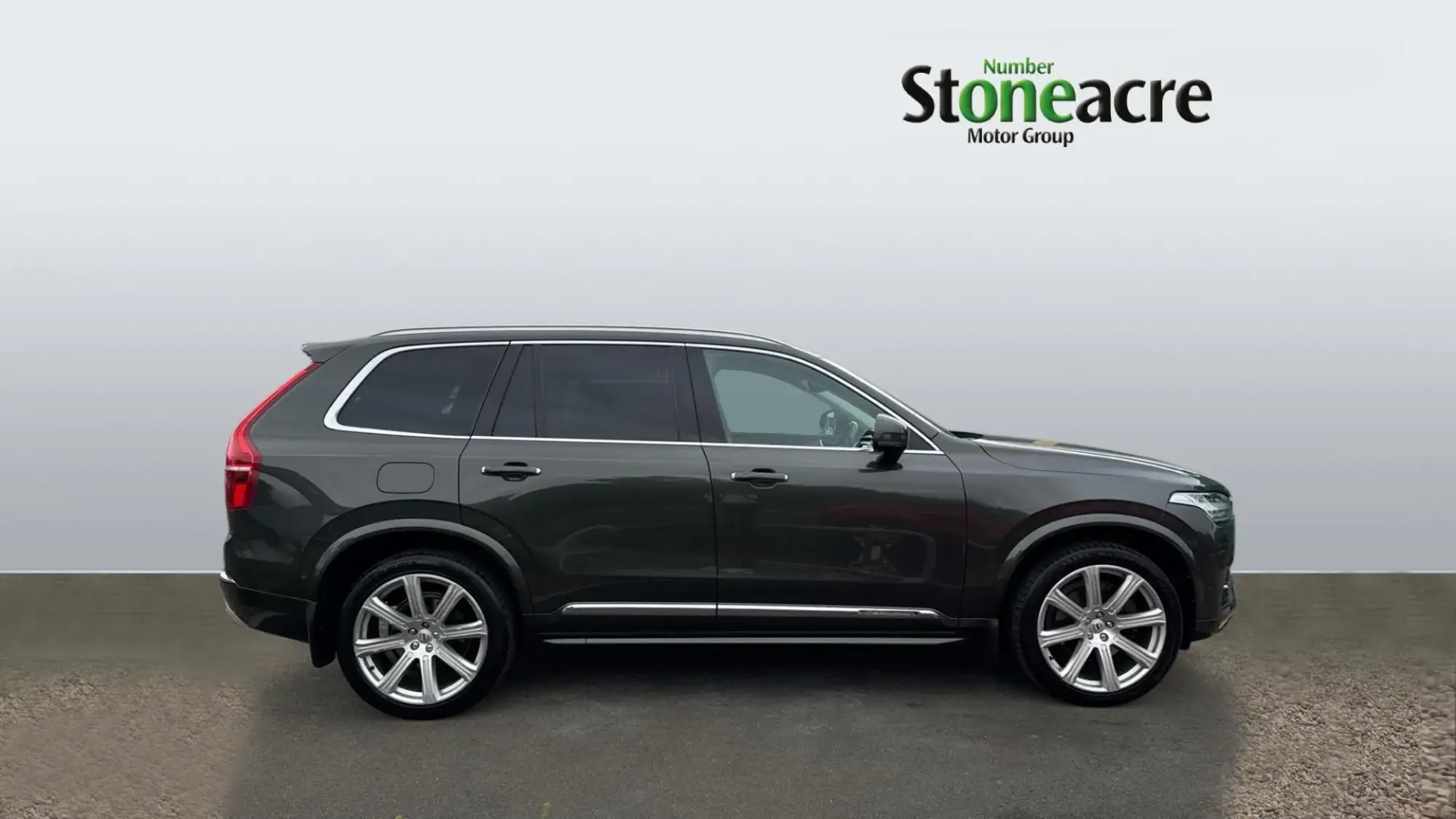 Volvo XC90 2.0 D5 PowerPulse Inscription Pro SUV 5dr Diesel Auto 4WD Euro 6 (s/s) (235 ps) KP19WXO Image 3