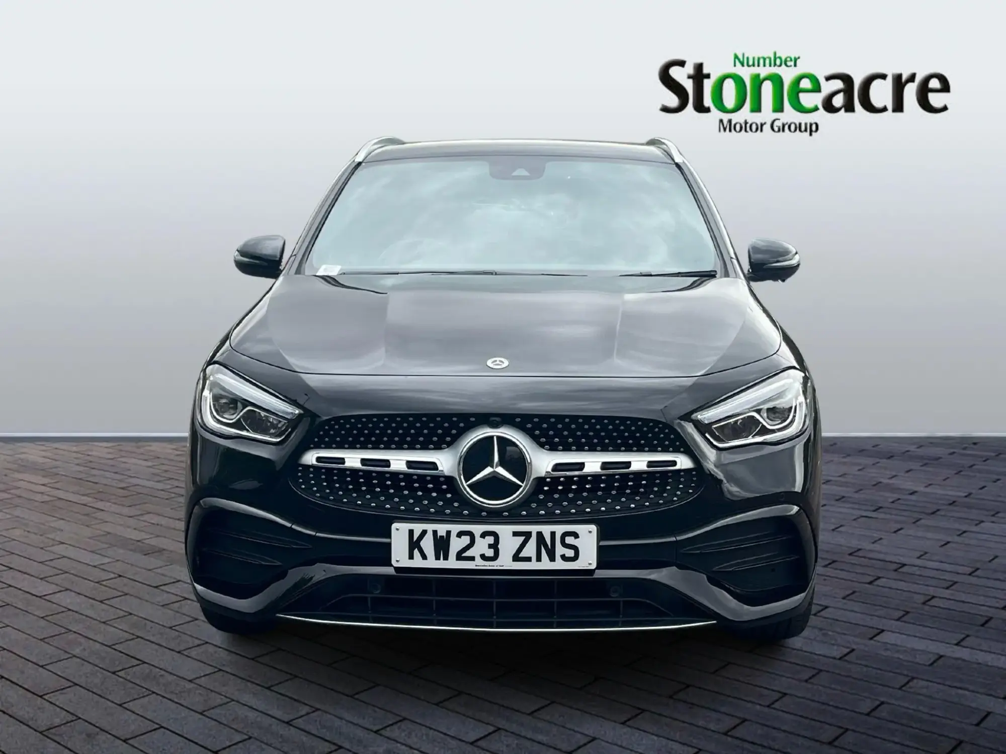 Mercedes-Benz GLA 2.0 GLA220d AMG Line (Premium) 8G-DCT 4MATIC Euro 6 (s/s) 5dr KW23ZNS Image 2