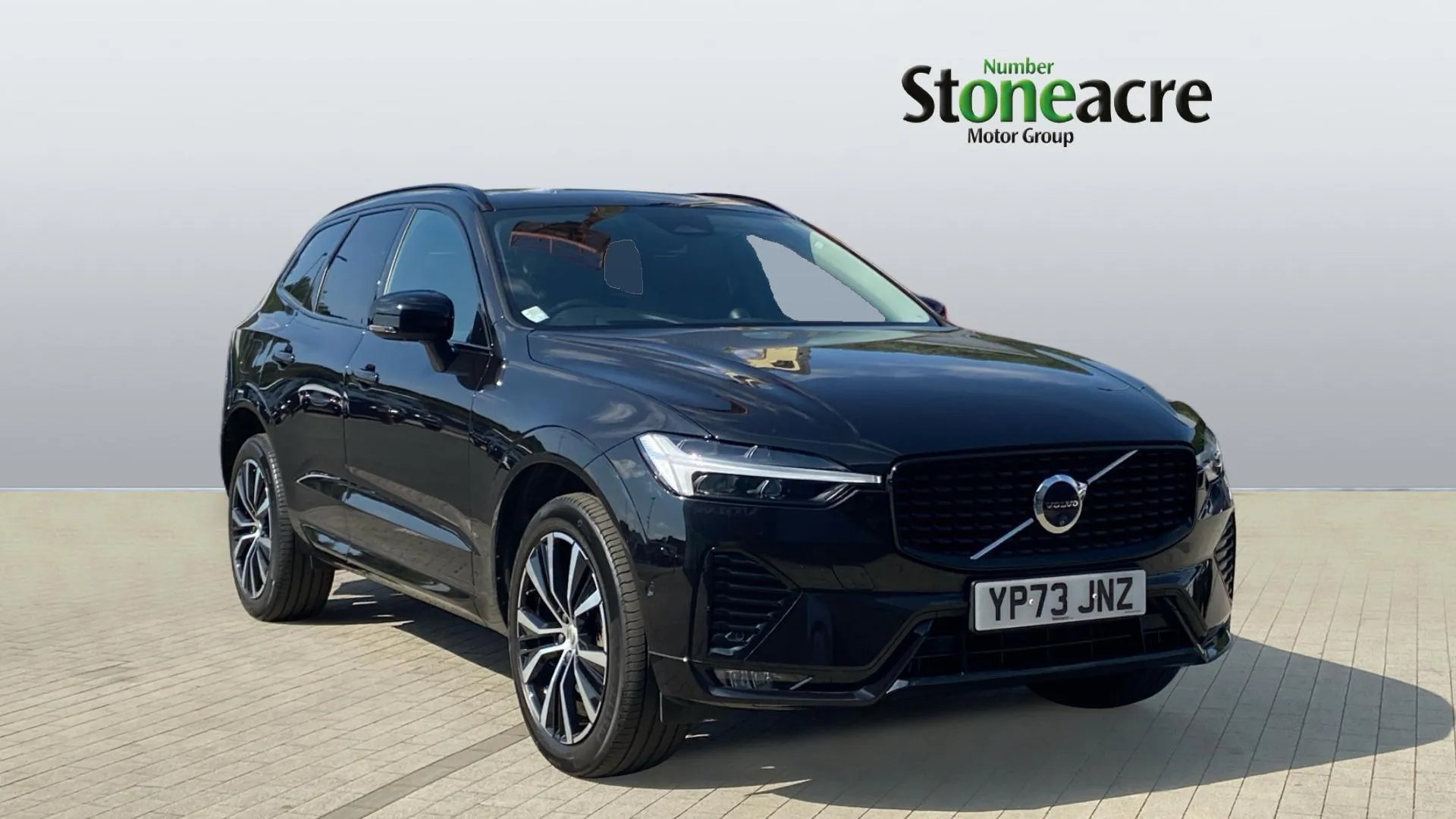 Volvo XC60 listing photo