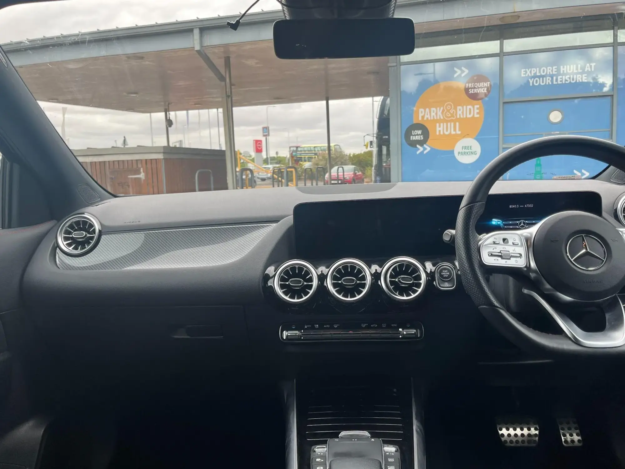 Mercedes-Benz GLA Image 10 Mercedes-Benz GLA Image 10