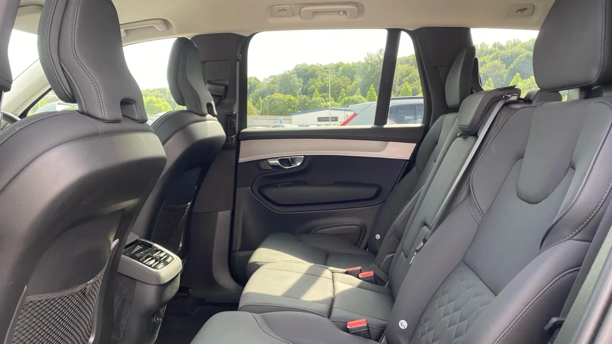 Volvo XC90 Image 14