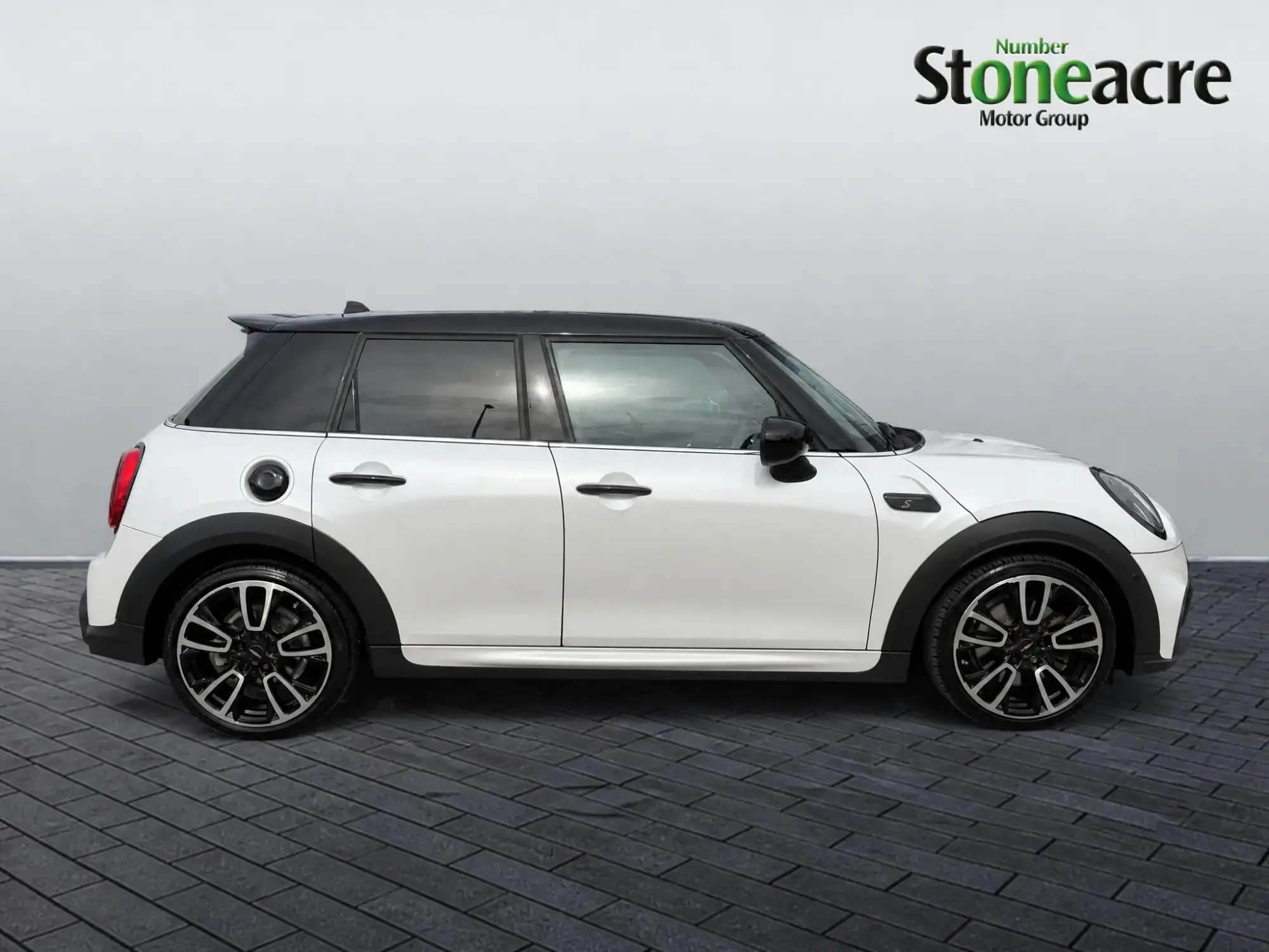 MINI Hatch Image 2 MINI Hatch Image 2
