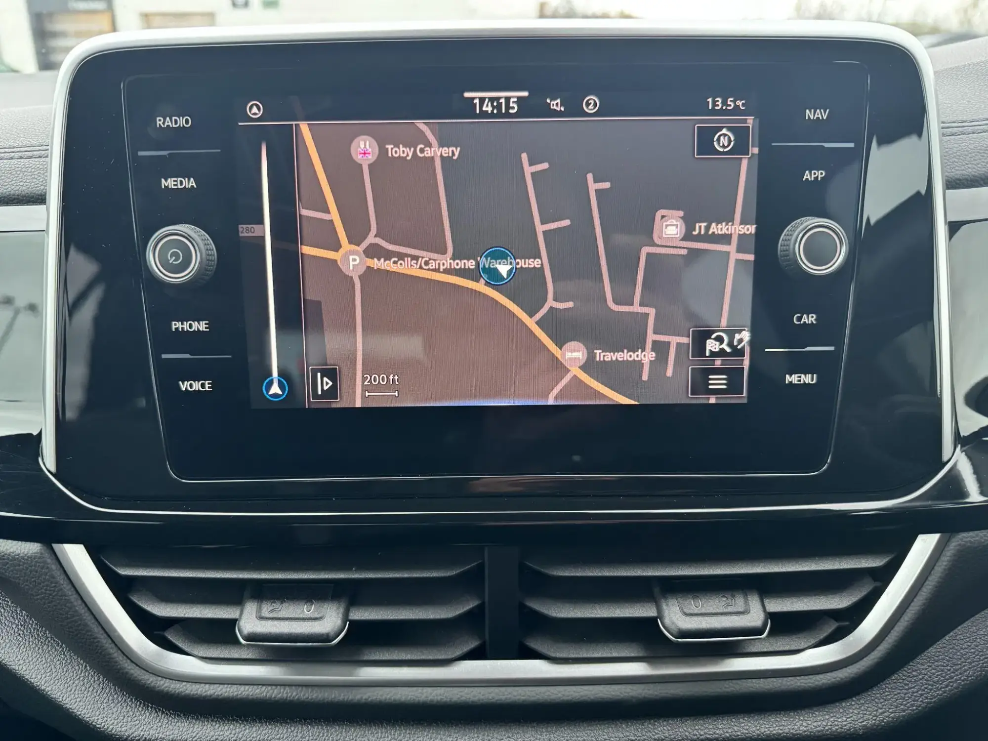 Volkswagen T-Roc Image 19