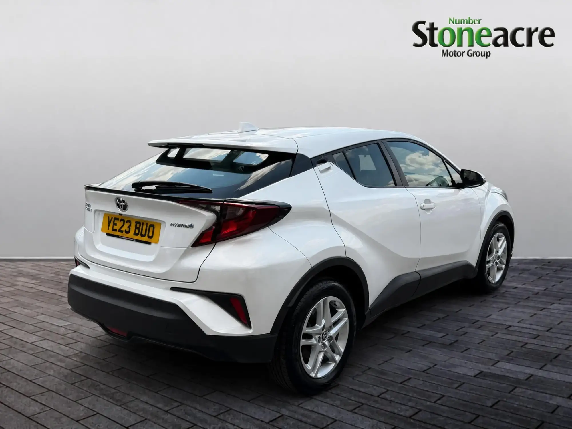 Toyota C-HR Self-Charging Hybrid 1.8 VVT-h Icon CVT Euro 6 (s/s) 5dr YE23BUO Image 3