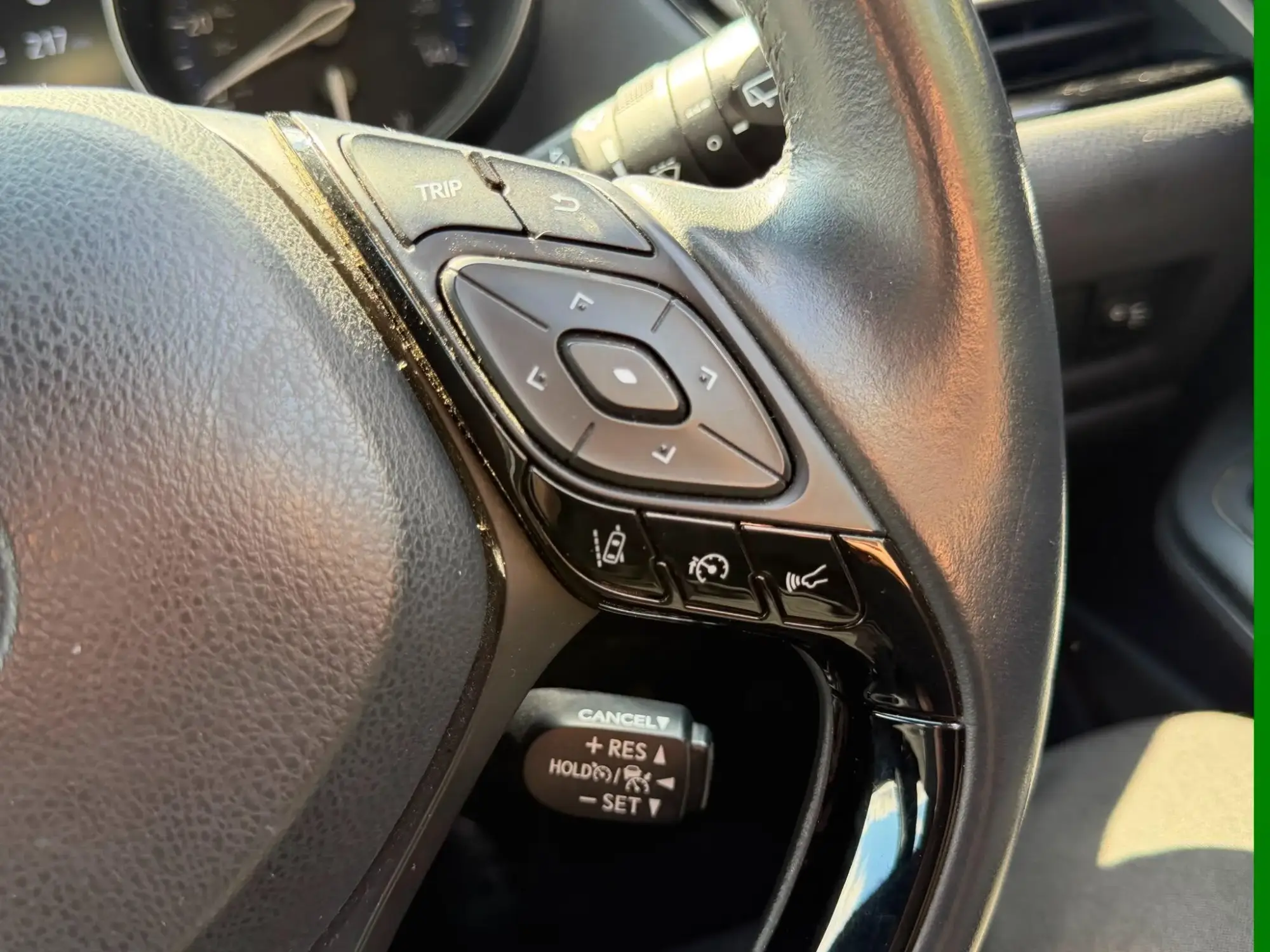 Toyota C-HR Self-Charging Hybrid Image 18 Toyota C-HR Self-Charging Hybrid Image 18