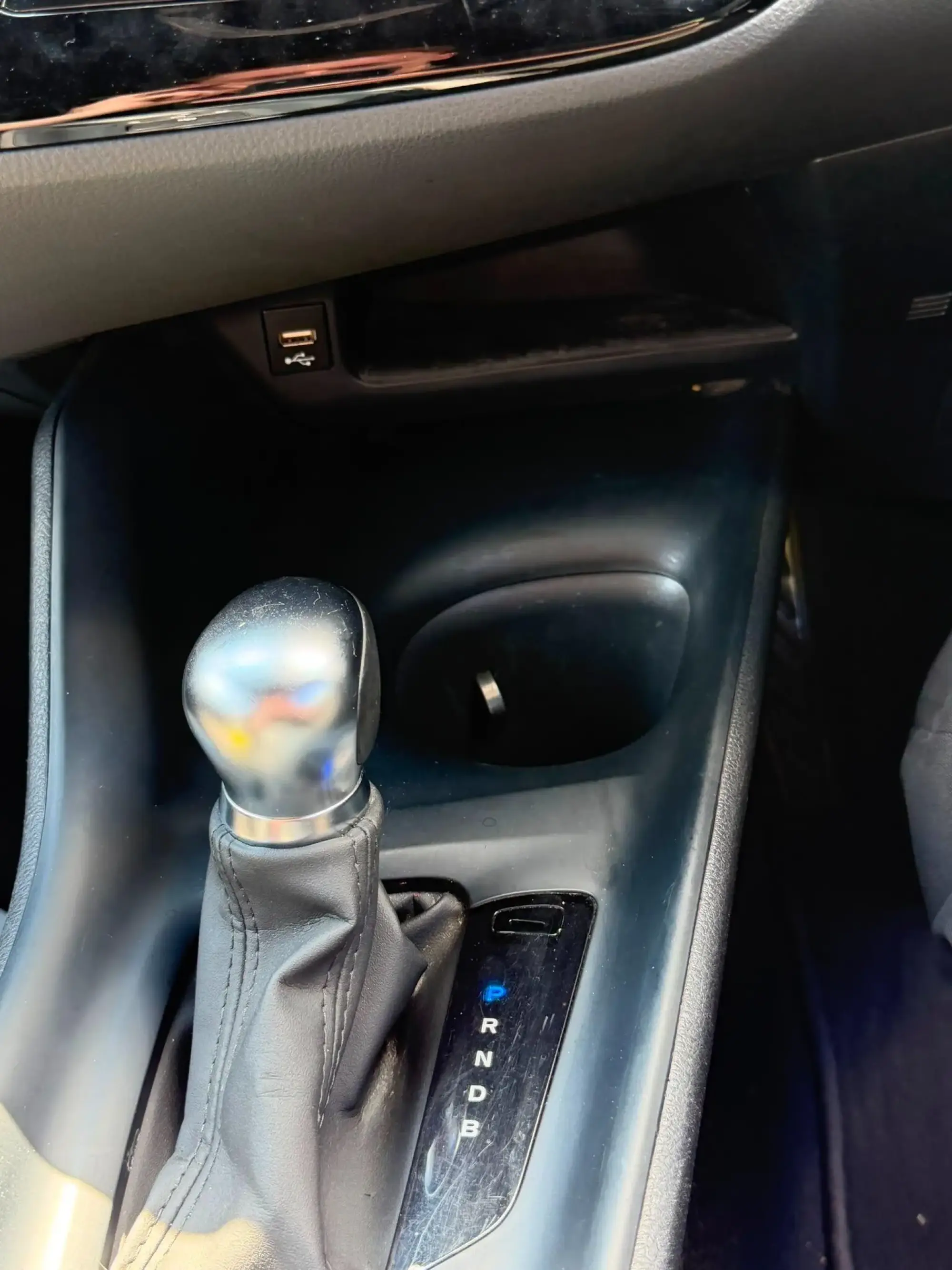 Toyota C-HR Self-Charging Hybrid Image 25 Toyota C-HR Self-Charging Hybrid Image 25