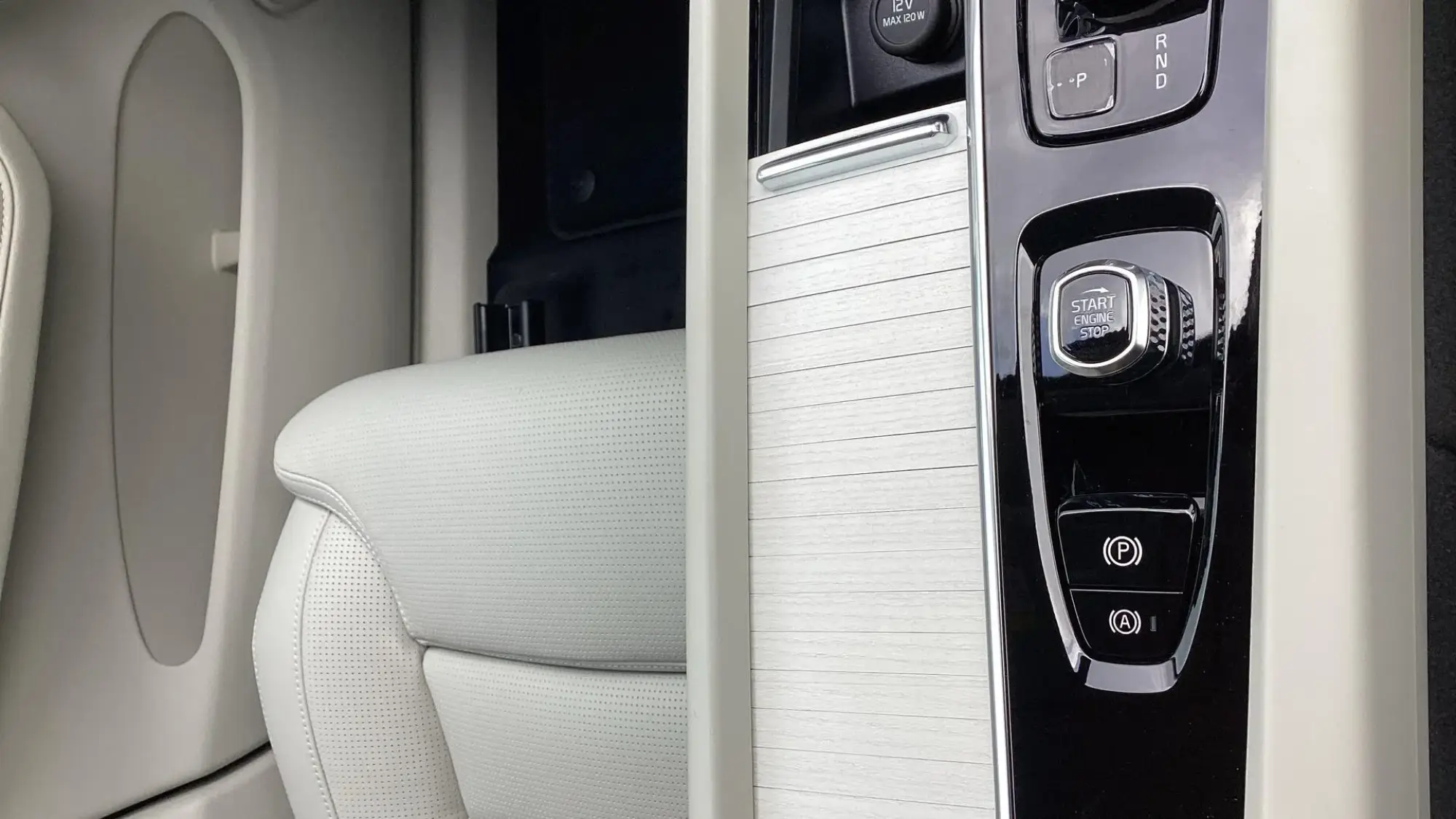 Volvo XC60 Image 15
